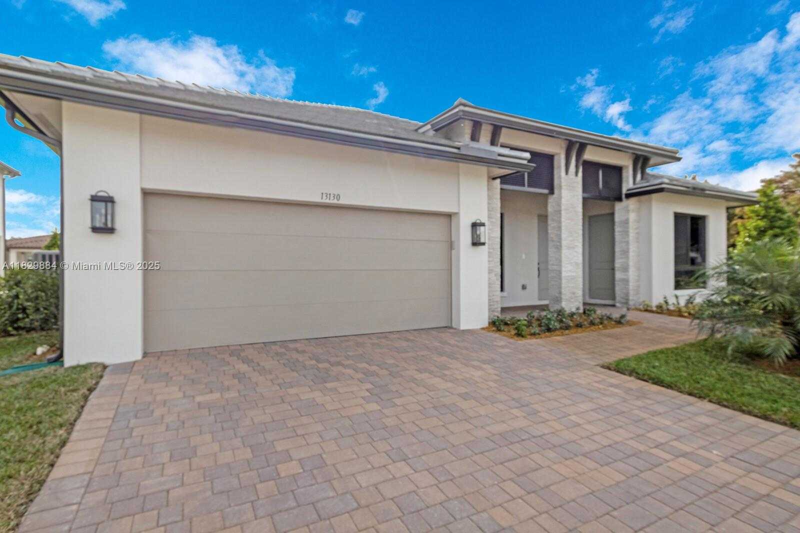 Small Image of 13130 ADDILYN CT, Davie Number 29