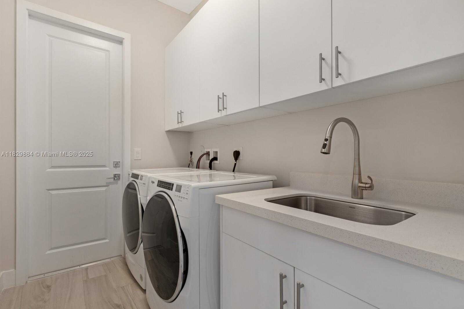 Small Image of 13130 ADDILYN CT, Davie Number 30