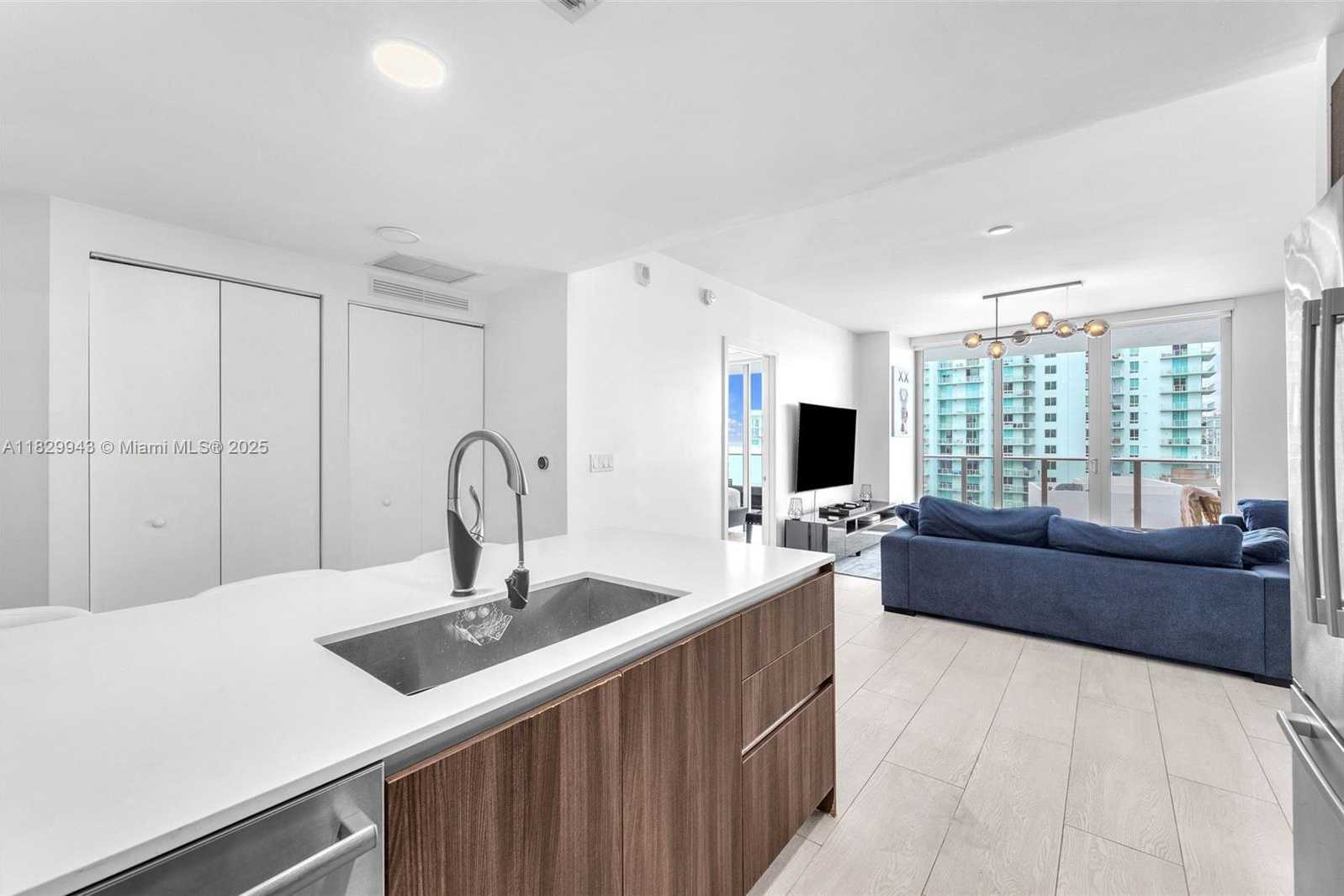 Small Image of 488 NORTH EAST 18TH ST #4311, Miami Number 9