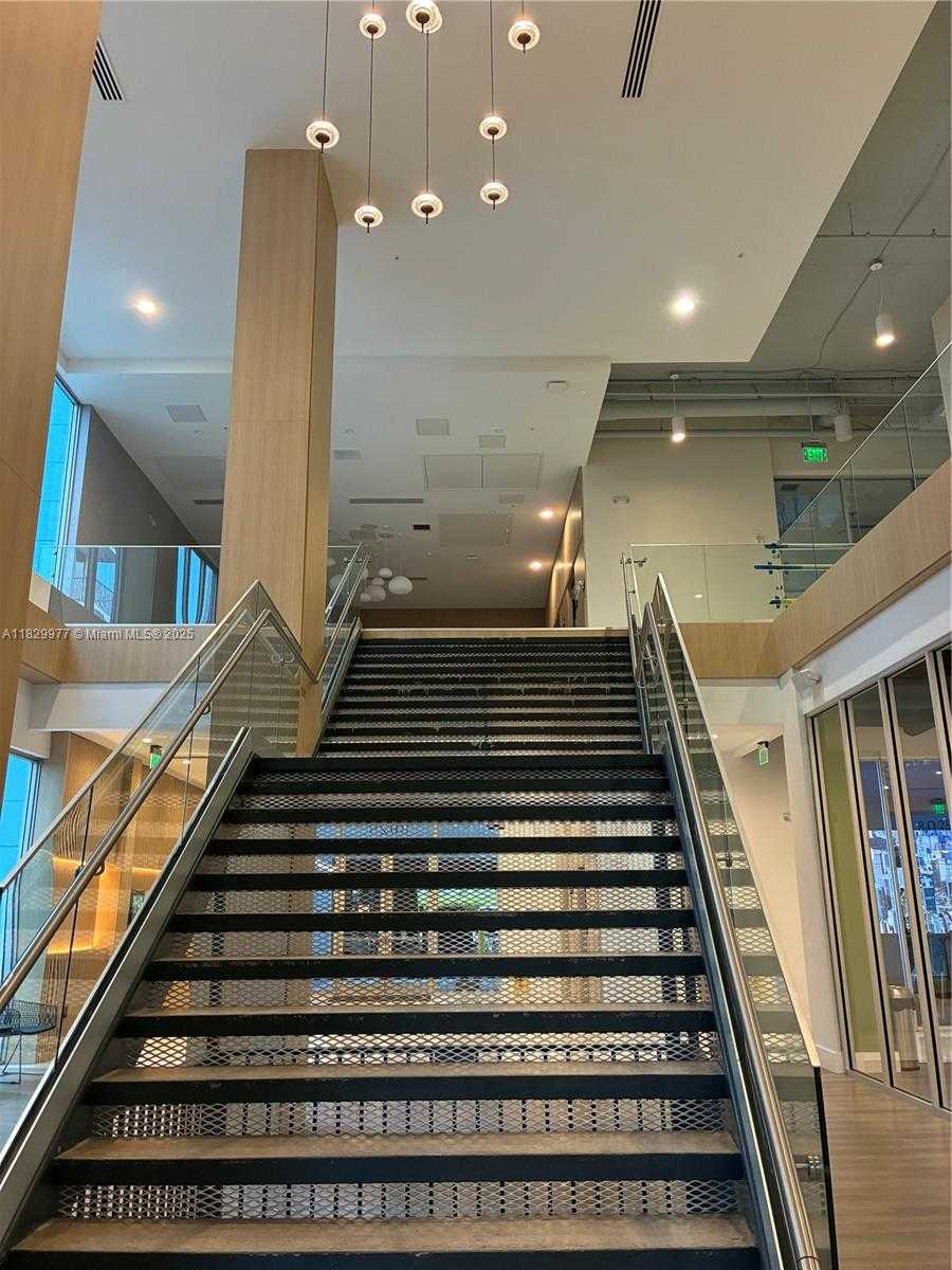 Small Image of 7661 NORTH WEST 107TH AVE #202, Doral Number 25