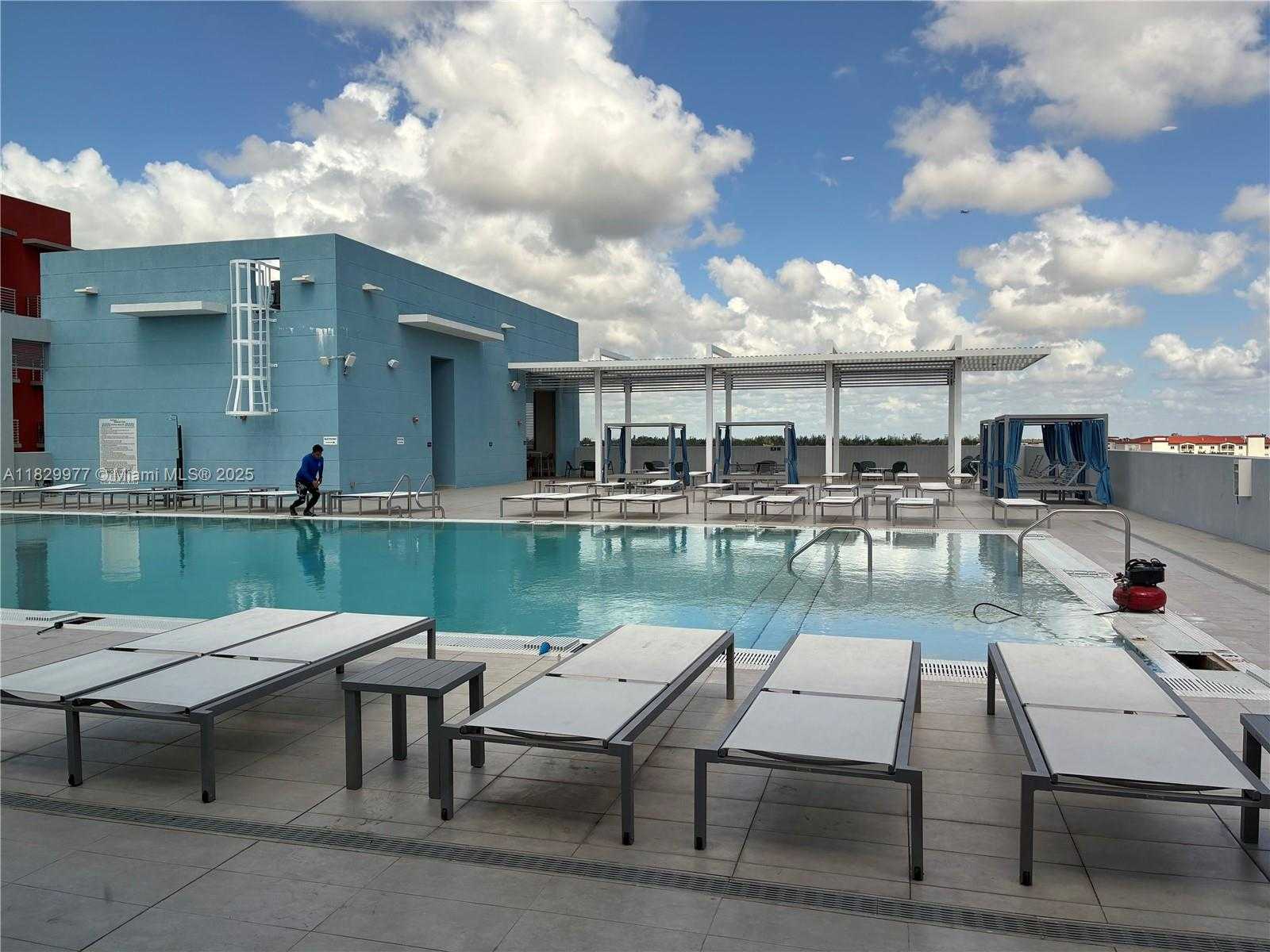 Small Image of 7661 NORTH WEST 107TH AVE #202, Doral Number 27