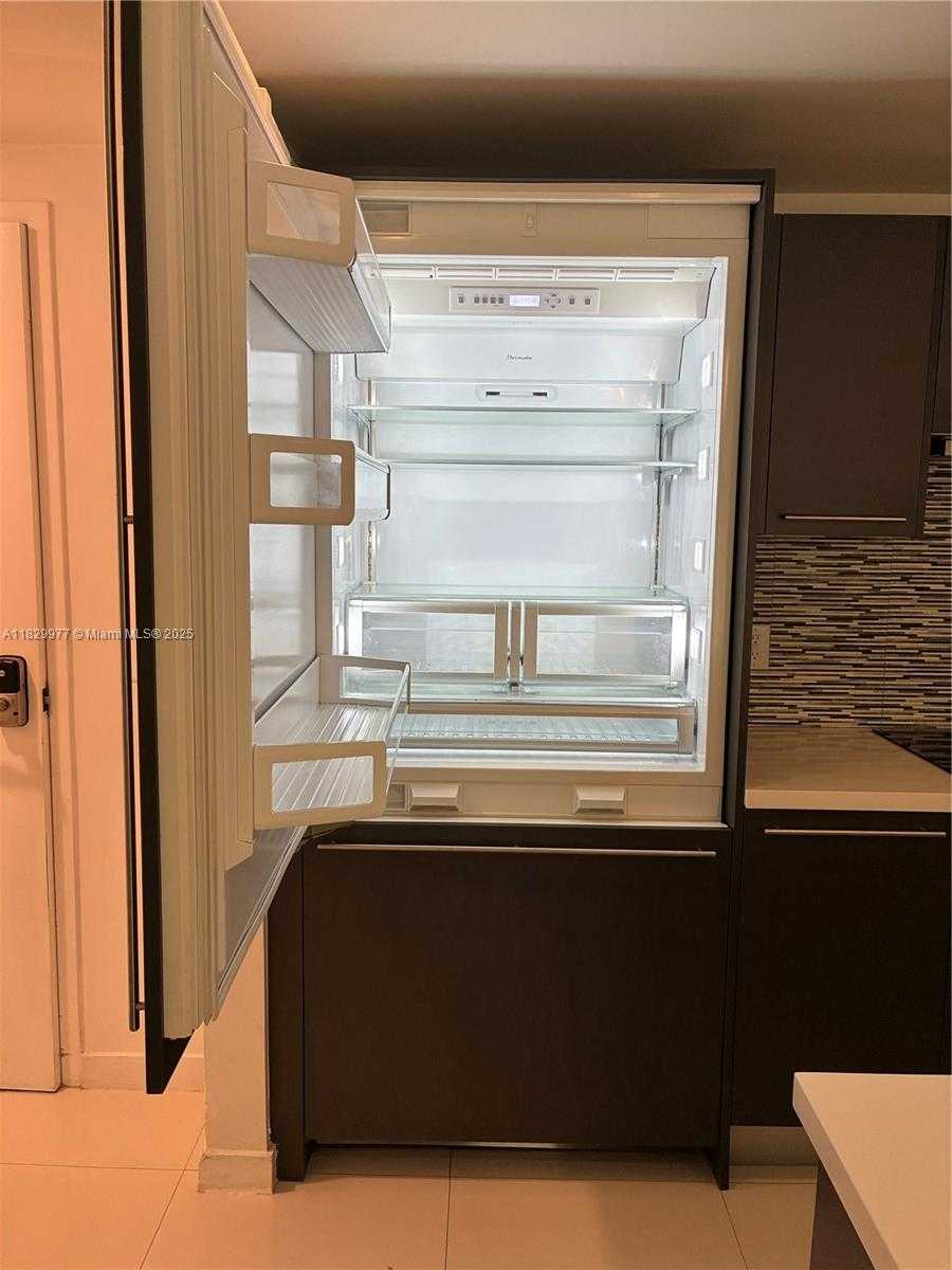 Small Image of 7661 NORTH WEST 107TH AVE #202, Doral Number 8