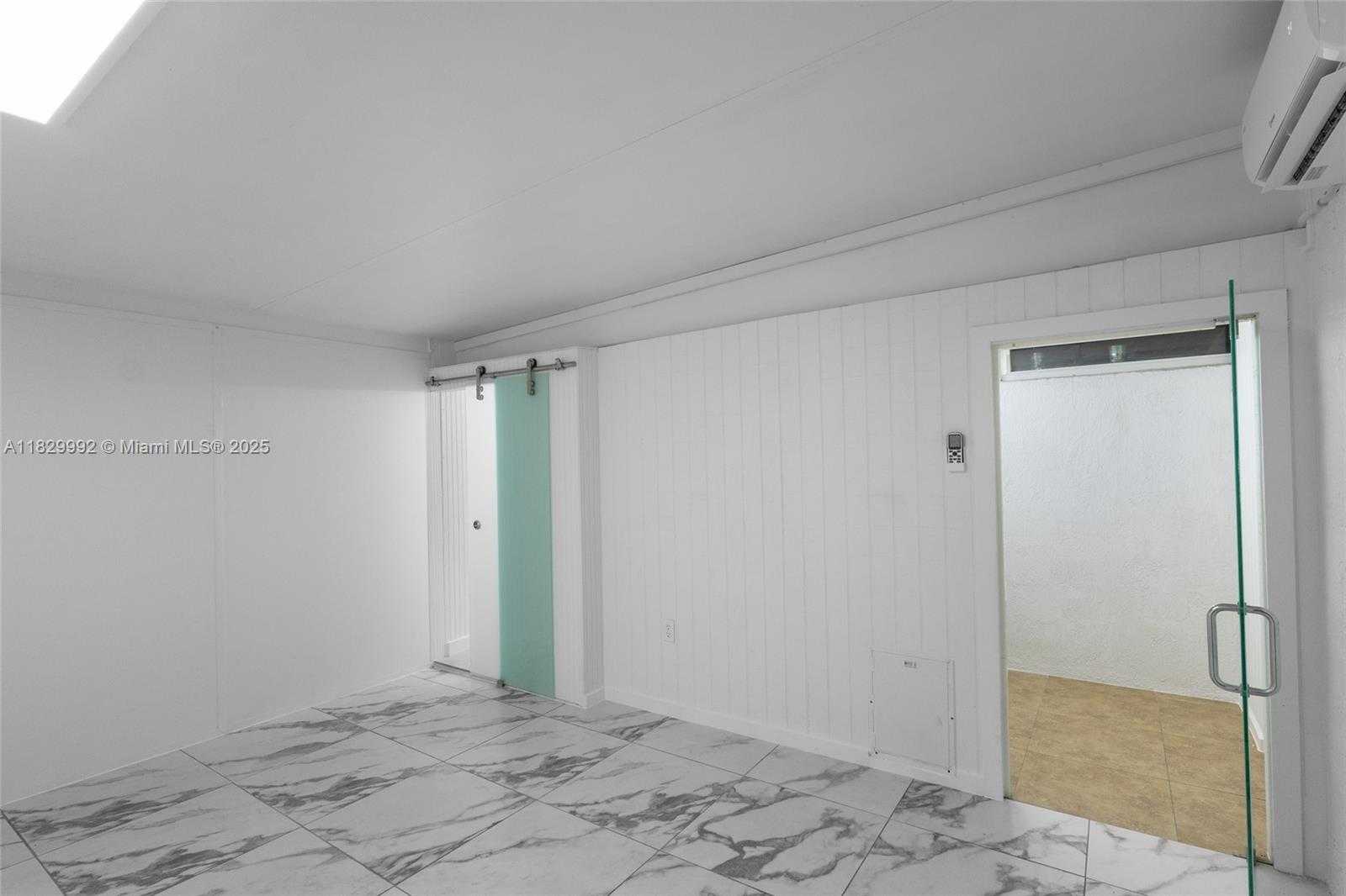Small Image of 2515 WEST 65TH ST, Hialeah Number 19