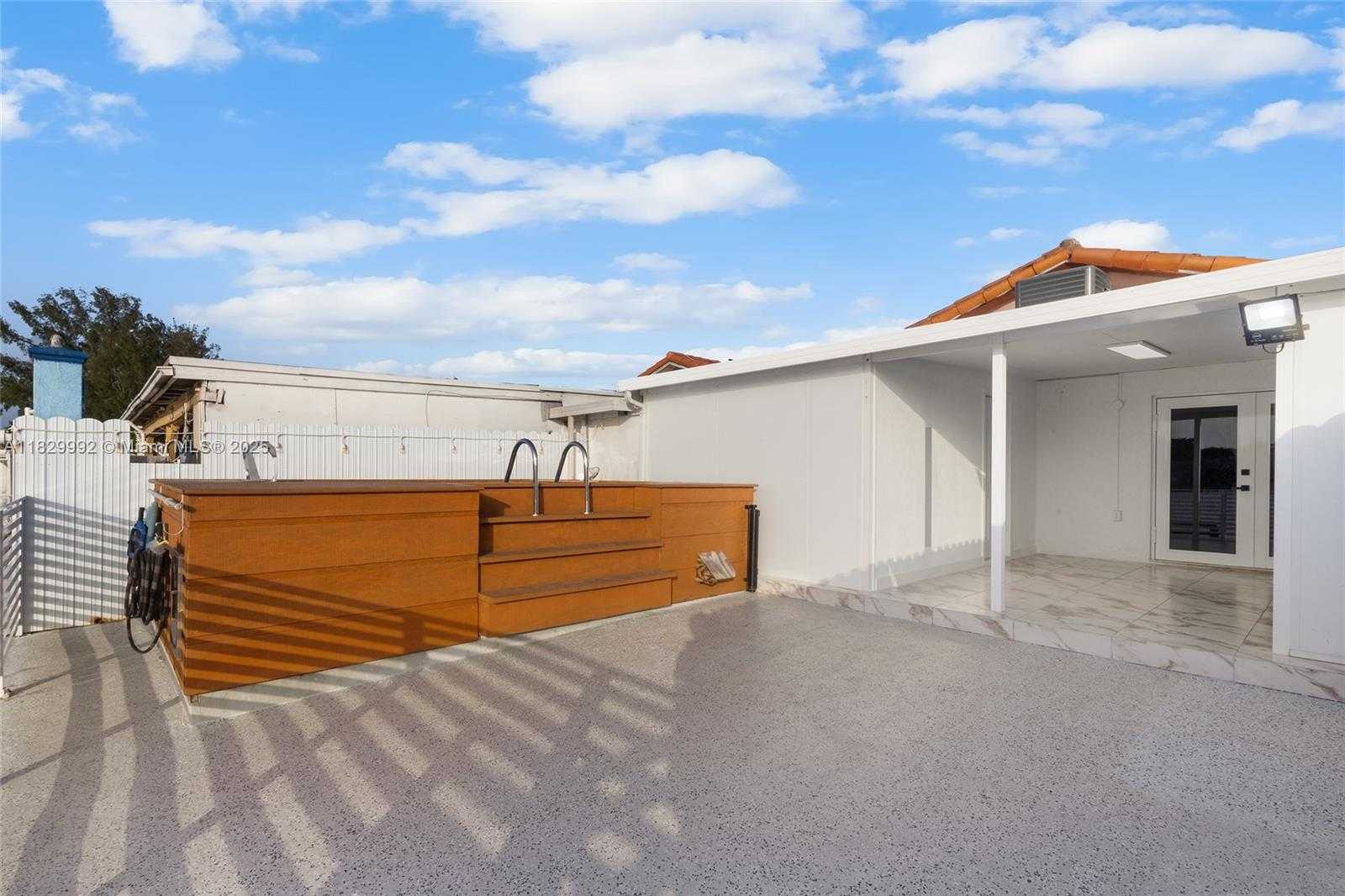 Small Image of 2515 WEST 65TH ST, Hialeah Number 25