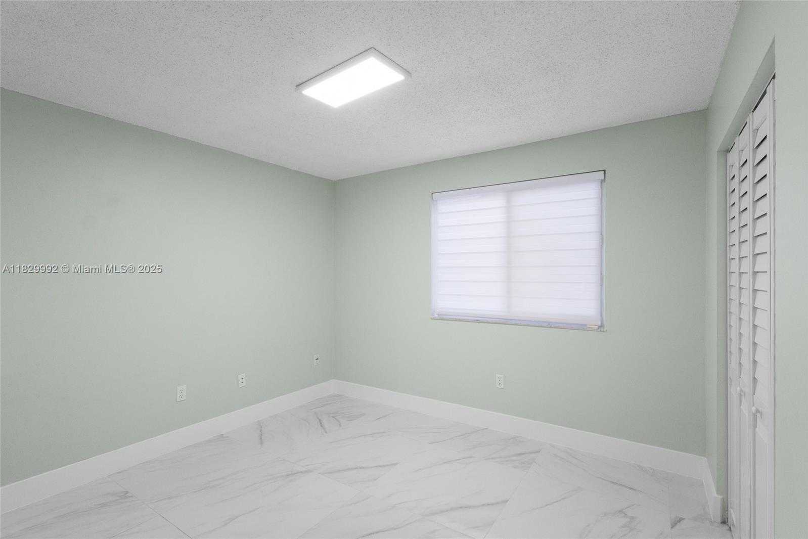 Small Image of 2515 WEST 65TH ST, Hialeah Number 8