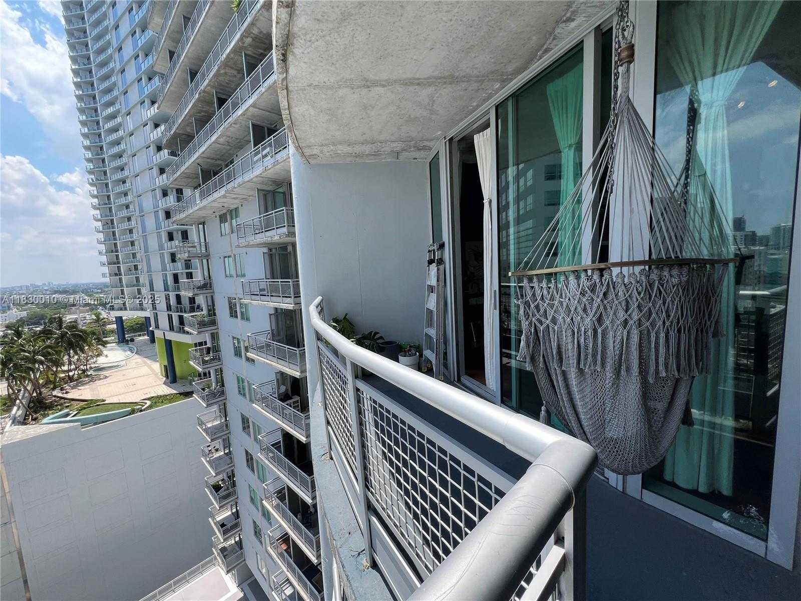 Small Image of 690 SOUTH WEST 1ST CT #1934, Miami Number 10