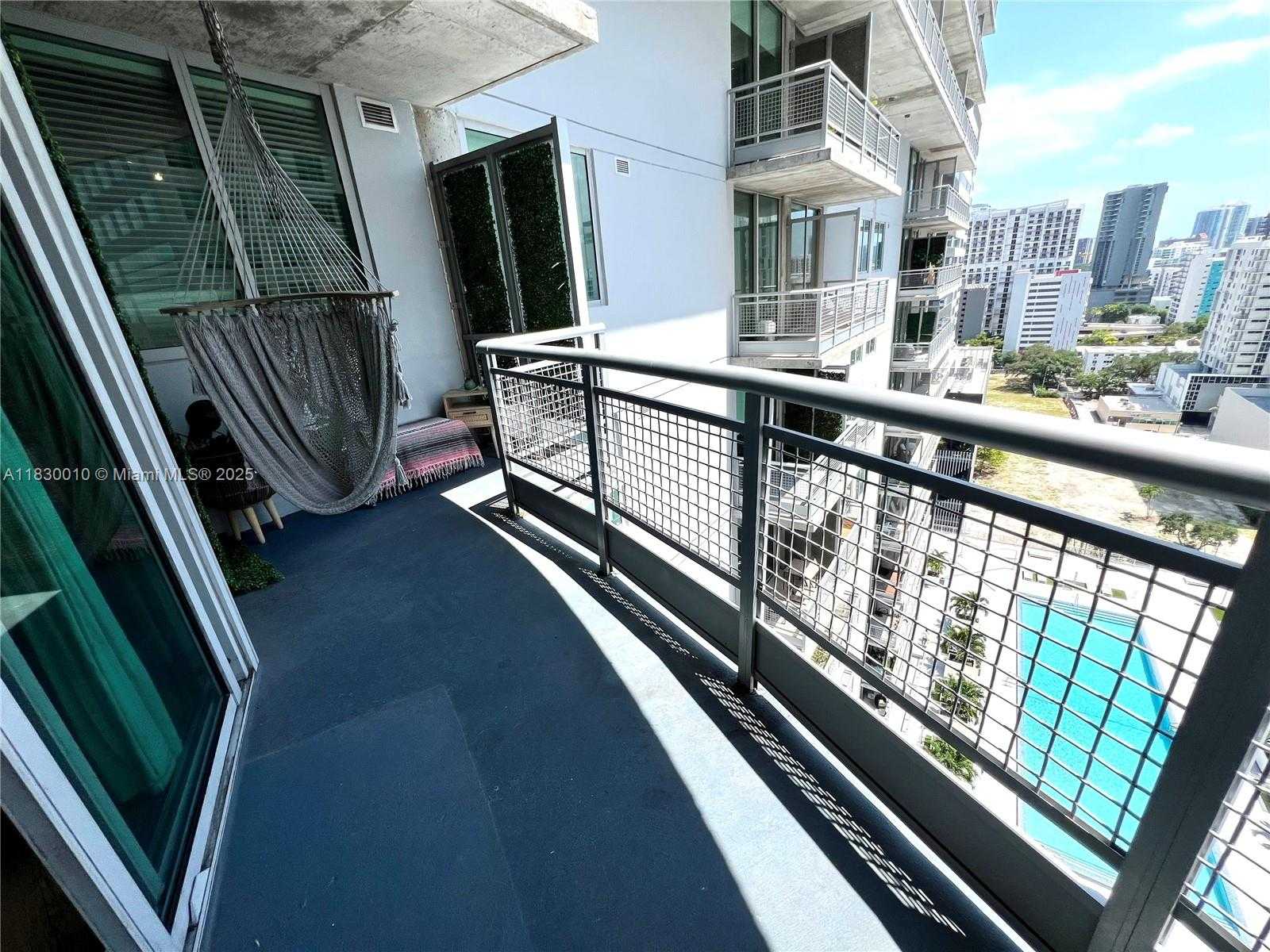 Small Image of 690 SOUTH WEST 1ST CT #1934, Miami Number 8