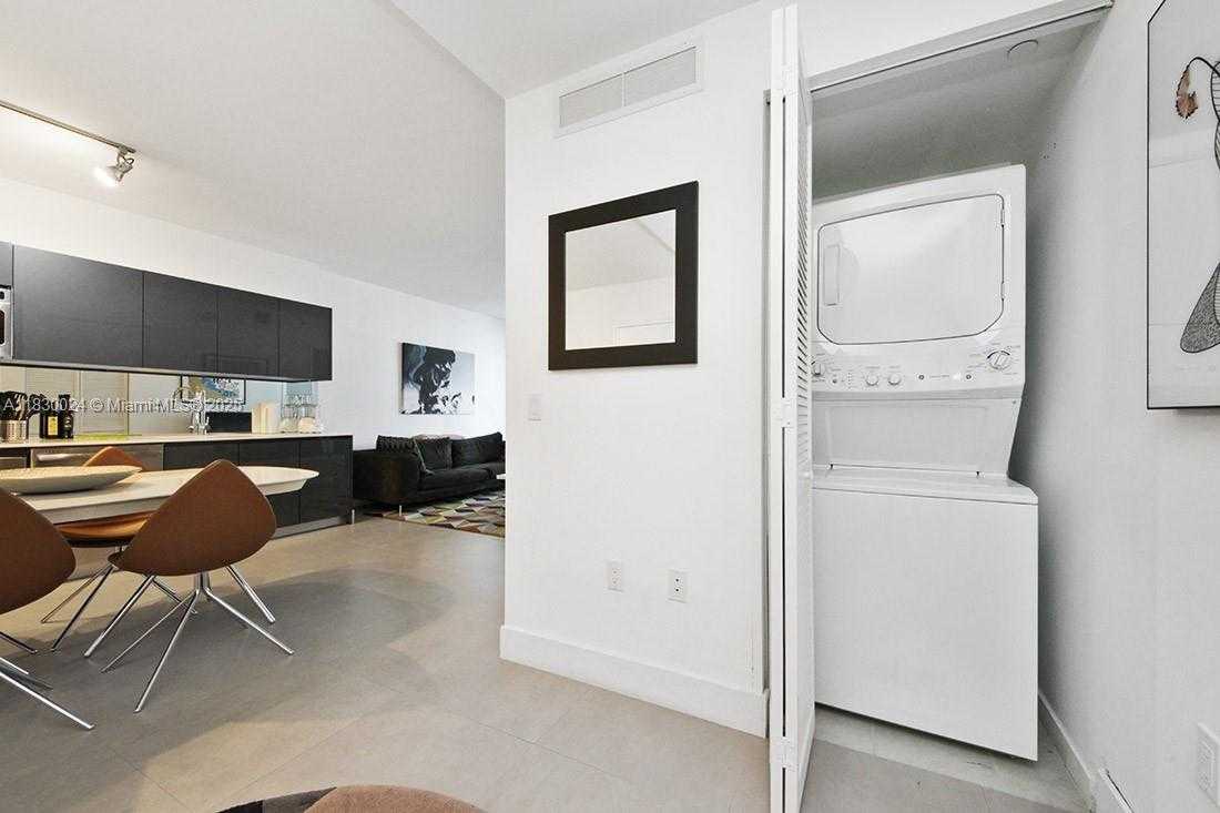 Small Image of 31 SOUTH EAST 6TH ST #1206, Miami Number 9