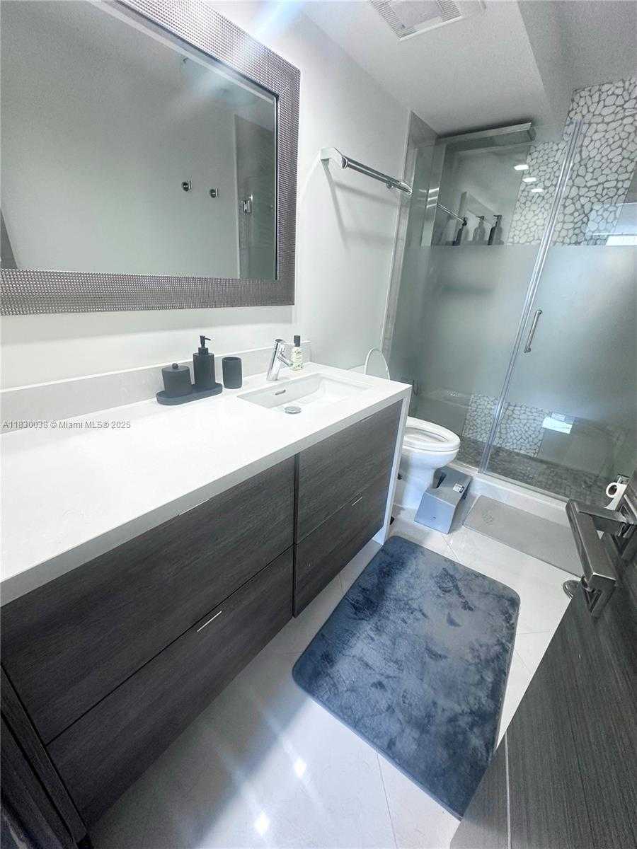 Small Image of 250 174TH ST #1708, Sunny Isles Beach Number 3