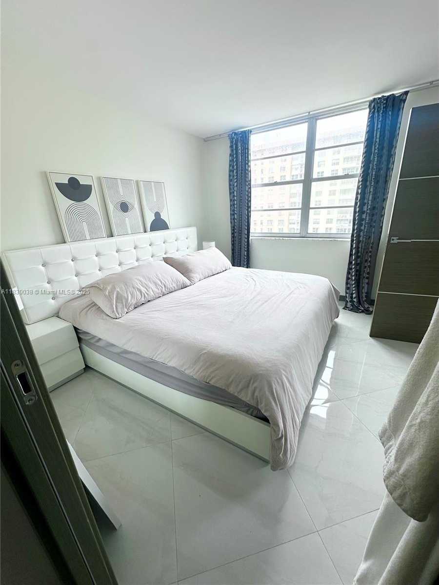 Small Image of 250 174TH ST #1708, Sunny Isles Beach Number 8