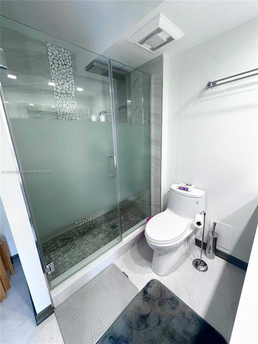 Small Image of 250 174TH ST #1708, Sunny Isles Beach Number 9