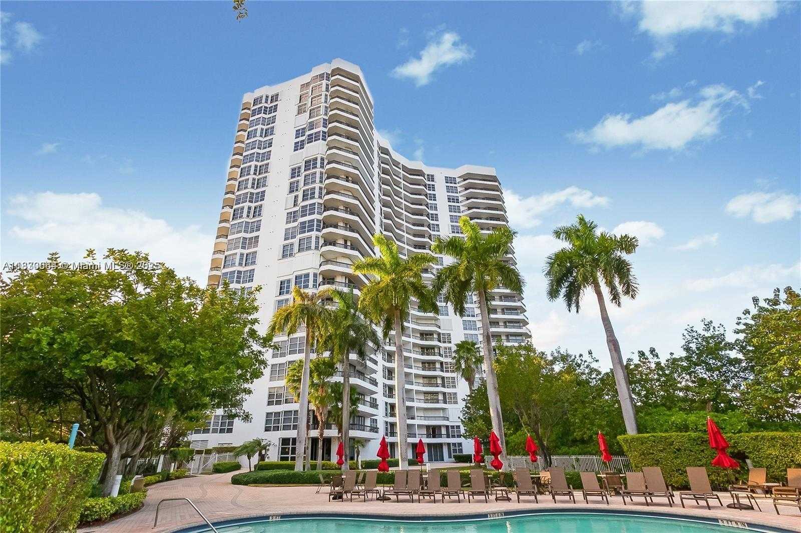 Small Image of 3400 NORTH EAST 192ND ST #LPH2, Aventura Number 16