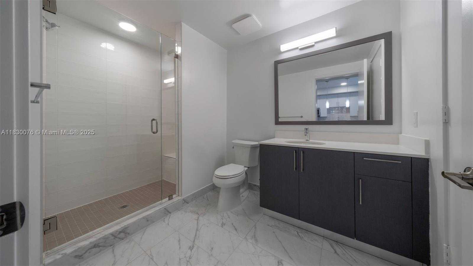 Small Image of 19401 WEST DIXIE HWY #813, Miami Number 24