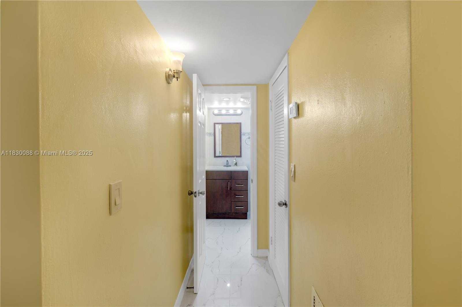 Small Image of 2905 NORTH EAST POINT EAST DR #L408, Aventura Number 15