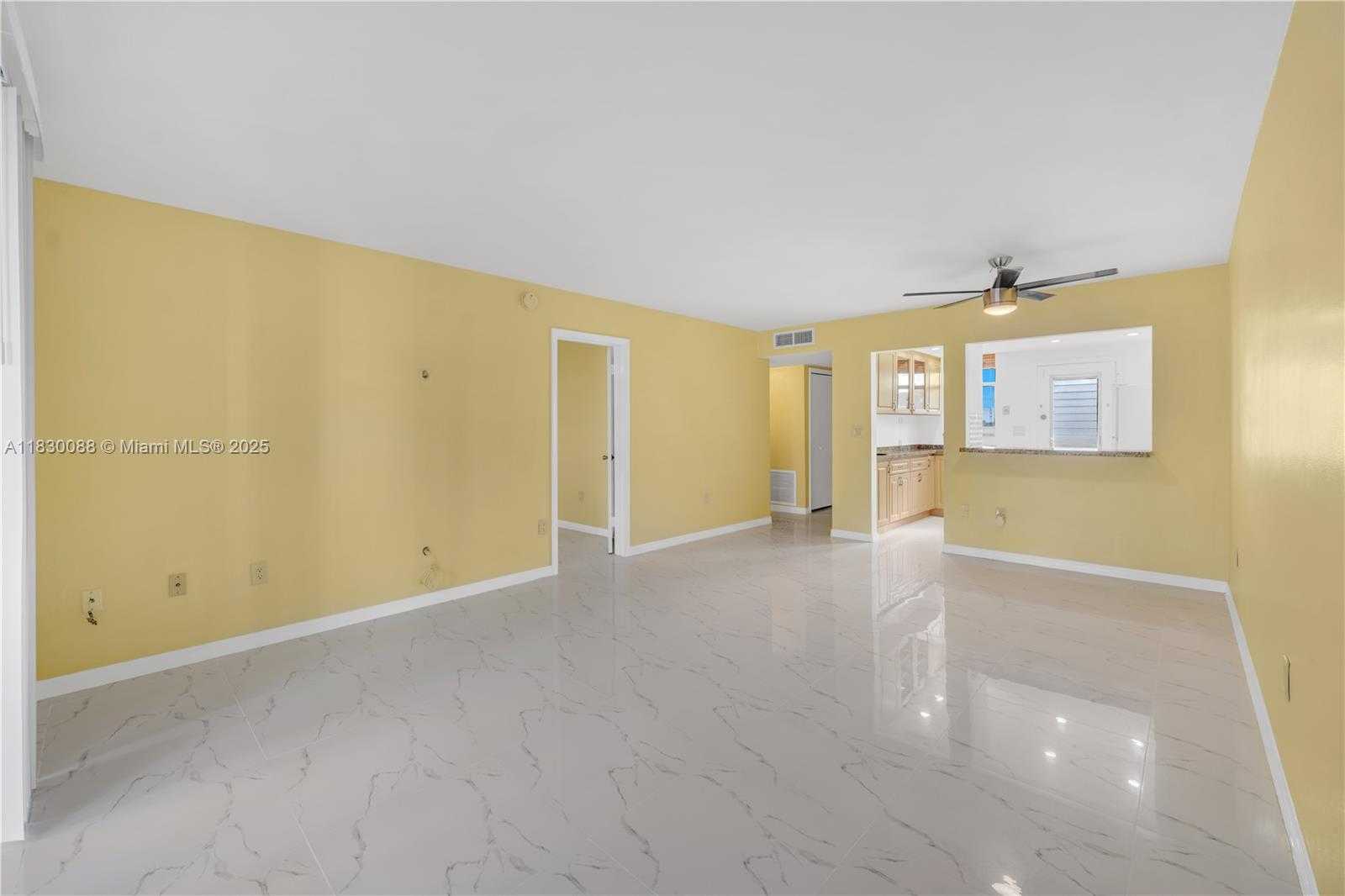 Small Image of 2905 NORTH EAST POINT EAST DR #L408, Aventura Number 3