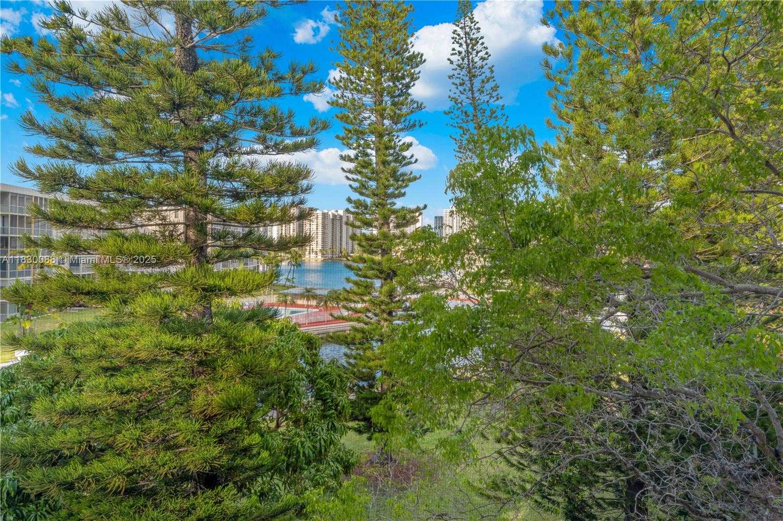 Small Image of 2905 NORTH EAST POINT EAST DR #L408, Aventura Number 9