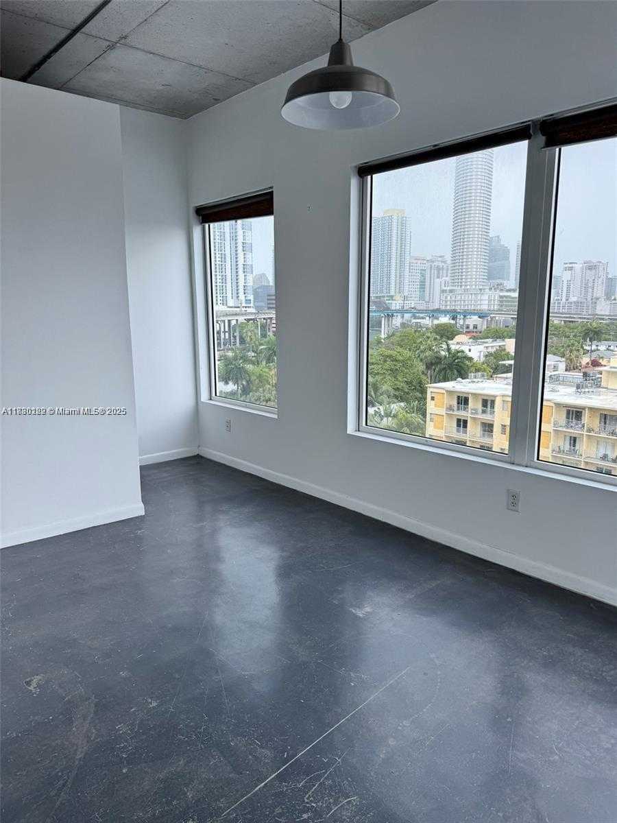 Small Image of 10 SOUTH WEST SOUTH RIVER DR #812, Miami Number 10
