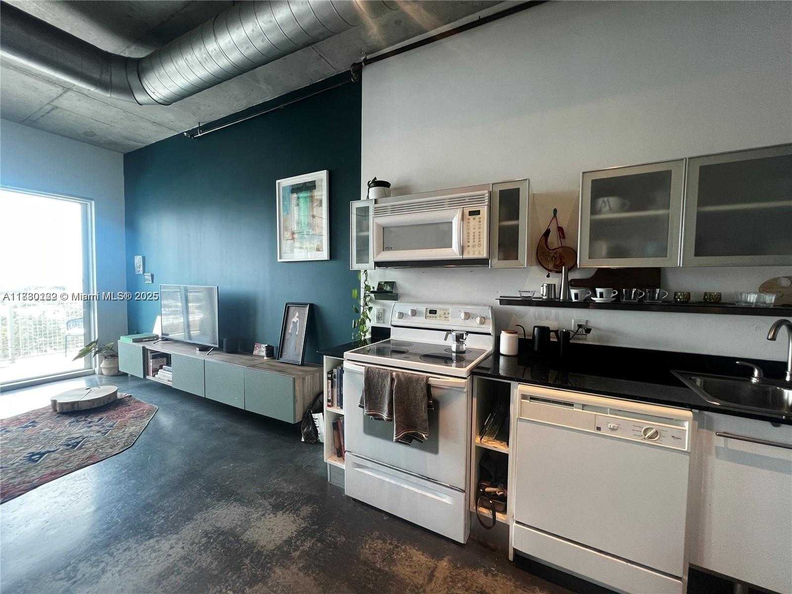 Small Image of 10 SOUTH WEST SOUTH RIVER DR #812, Miami Number 21