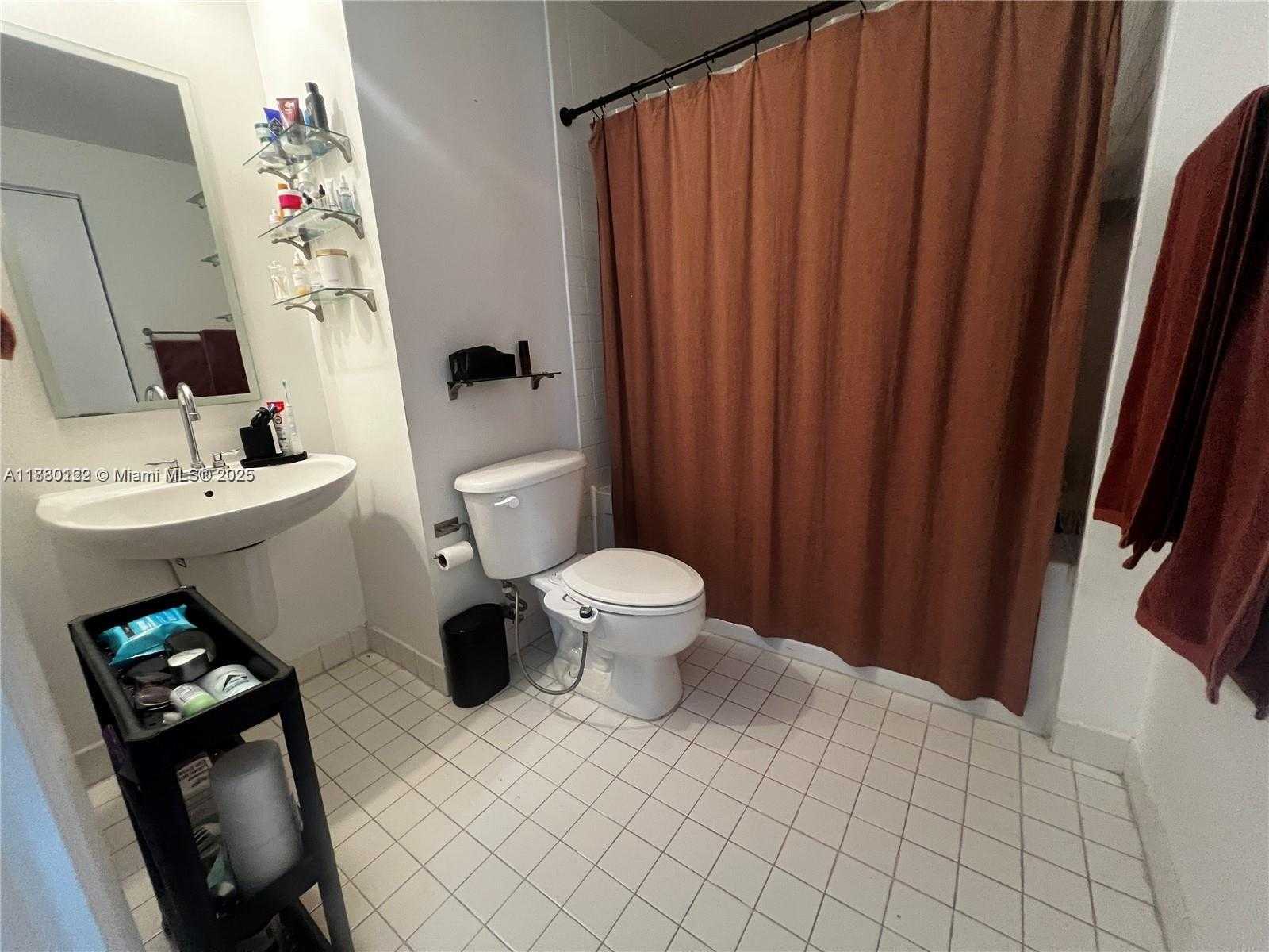Small Image of 10 SOUTH WEST SOUTH RIVER DR #812, Miami Number 28
