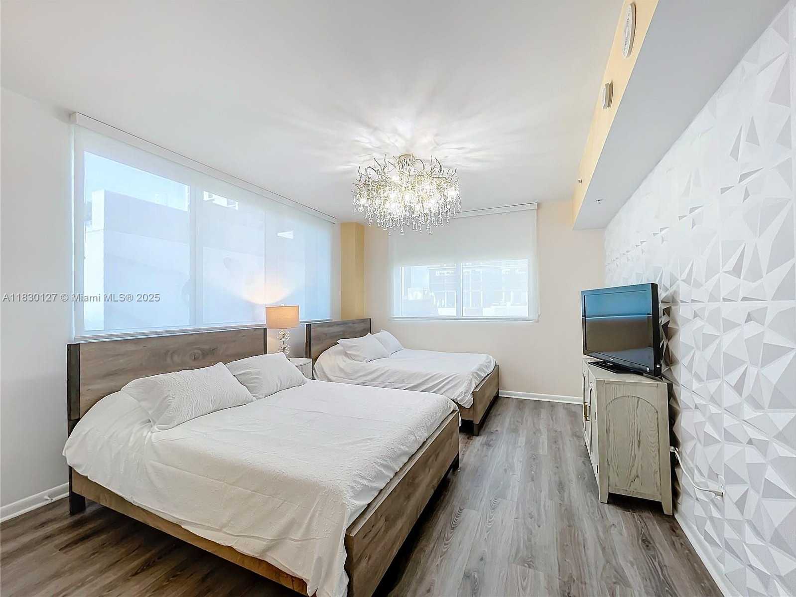 Small Image of 244 BISCAYNE BLVD #1108, Miami Number 11