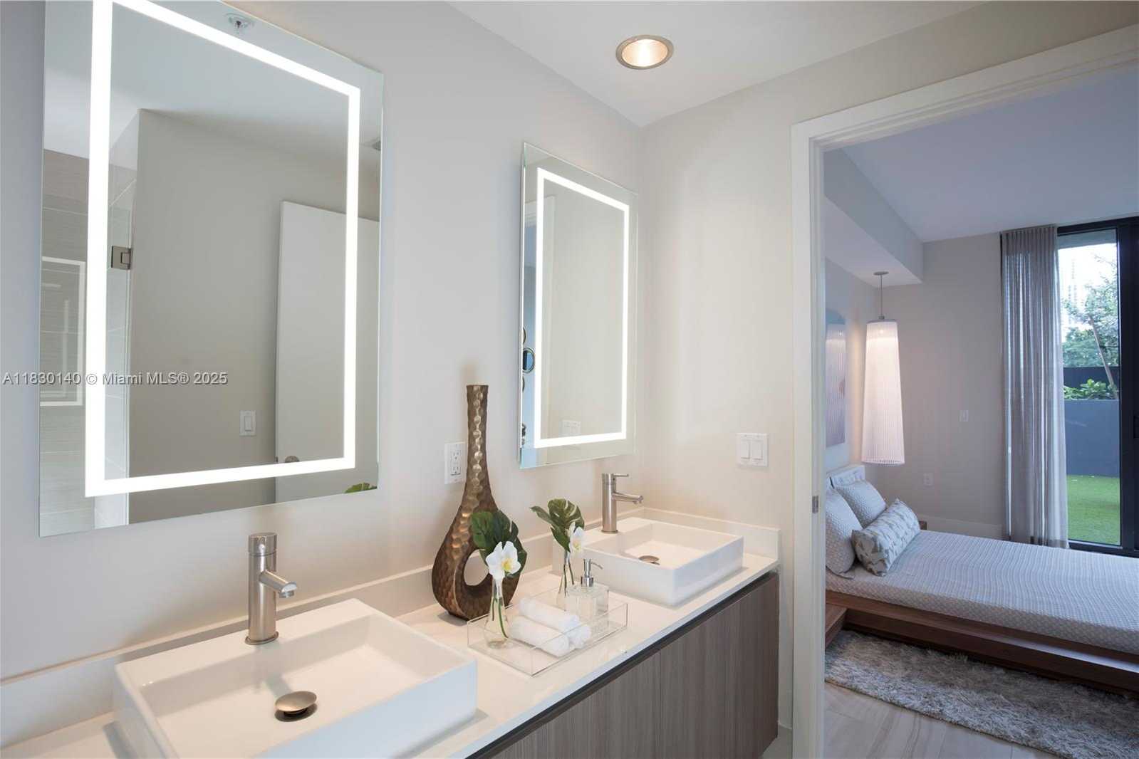 Small Image of 201 SOUTH WEST 17TH RD #307, Miami Number 26