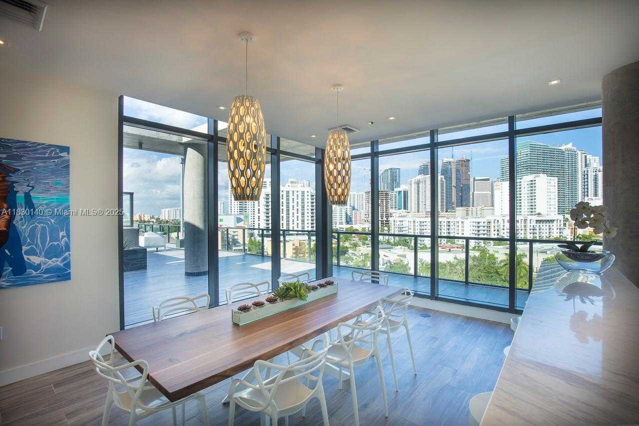Small Image of 201 SOUTH WEST 17TH RD #307, Miami Number 6