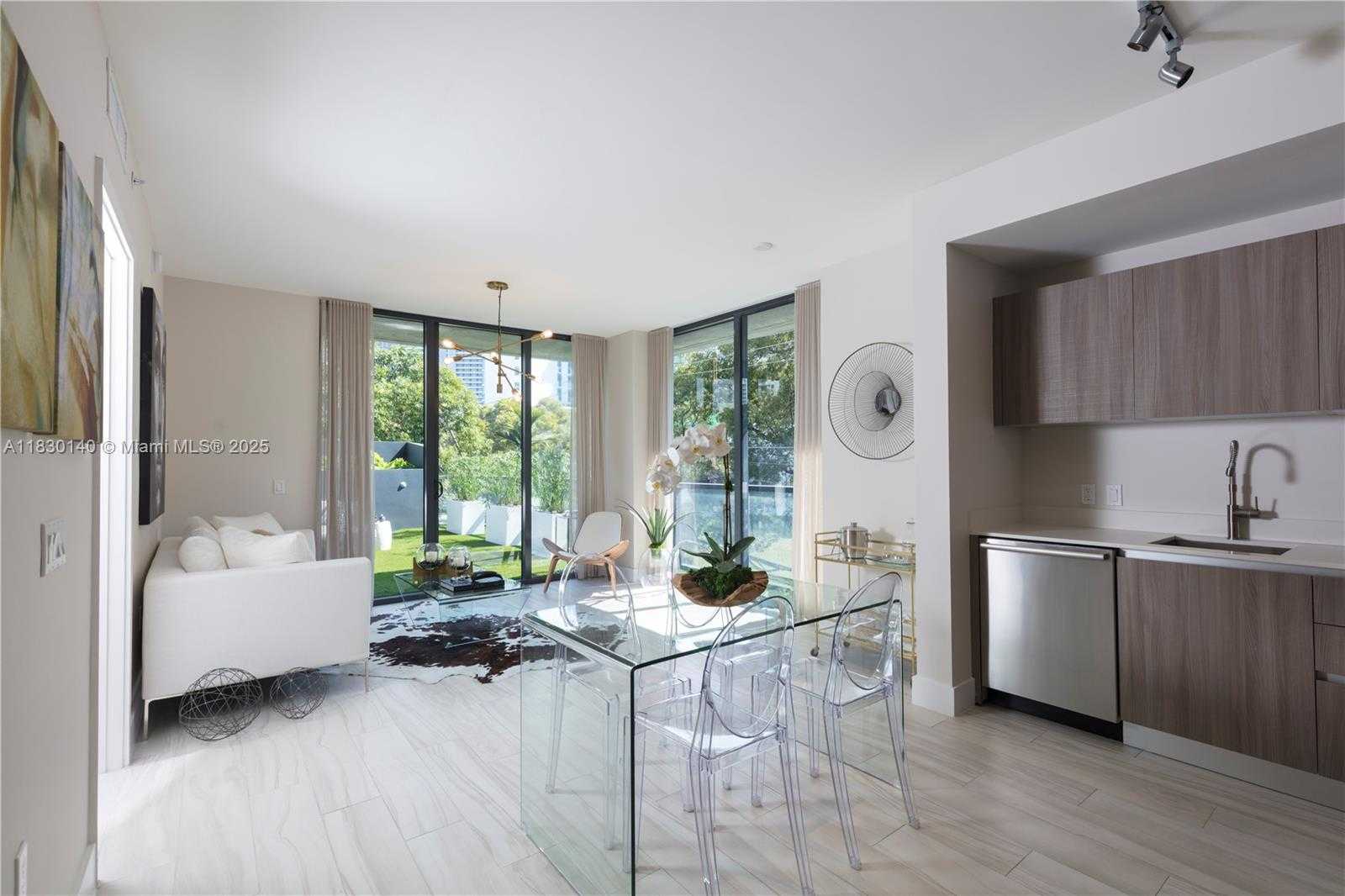 Small Image of 201 SOUTH WEST 17TH RD #307, Miami Number 9