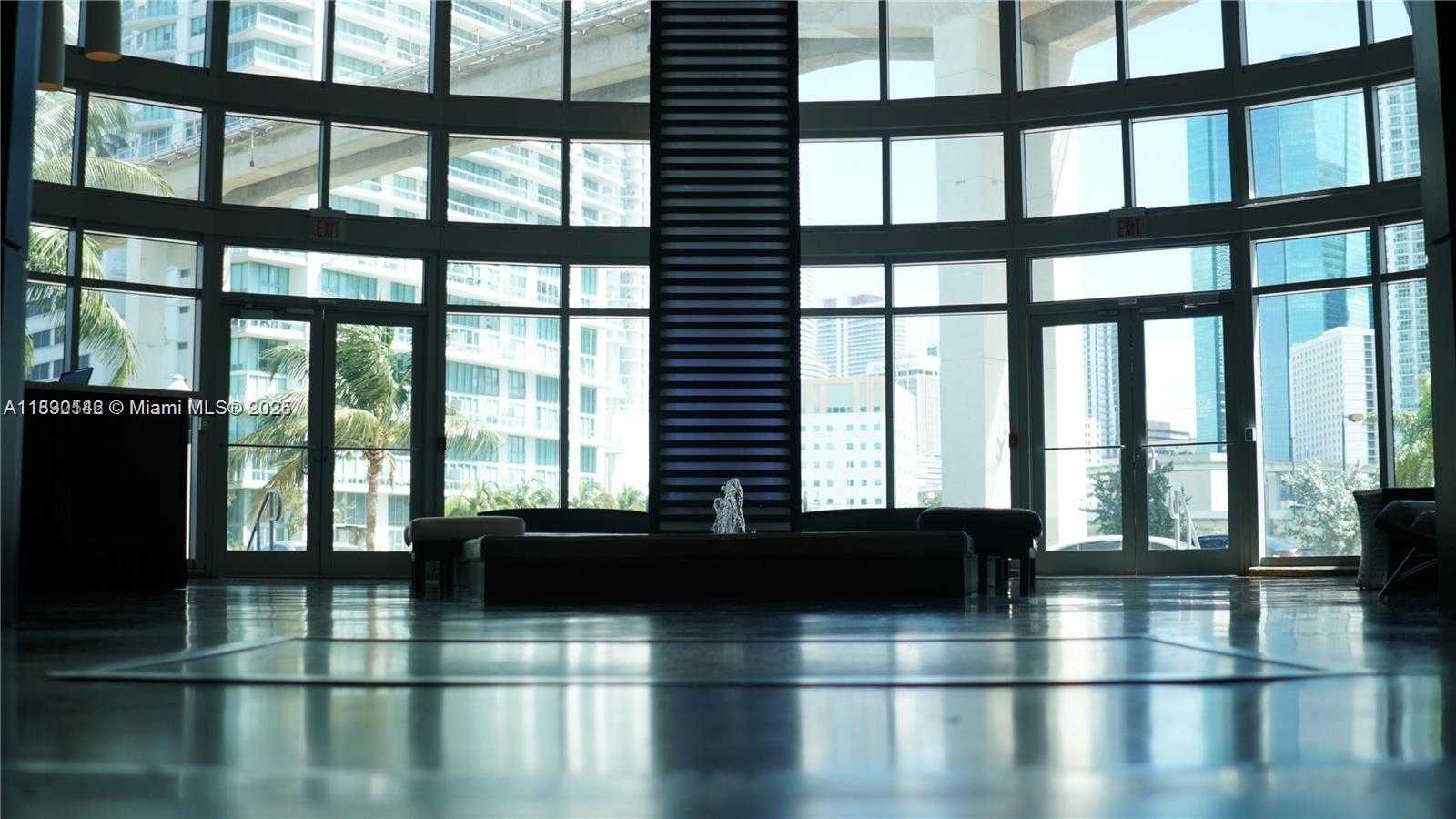Small Image of 690 SOUTH WEST 1ST CT #2026, Miami Number 15