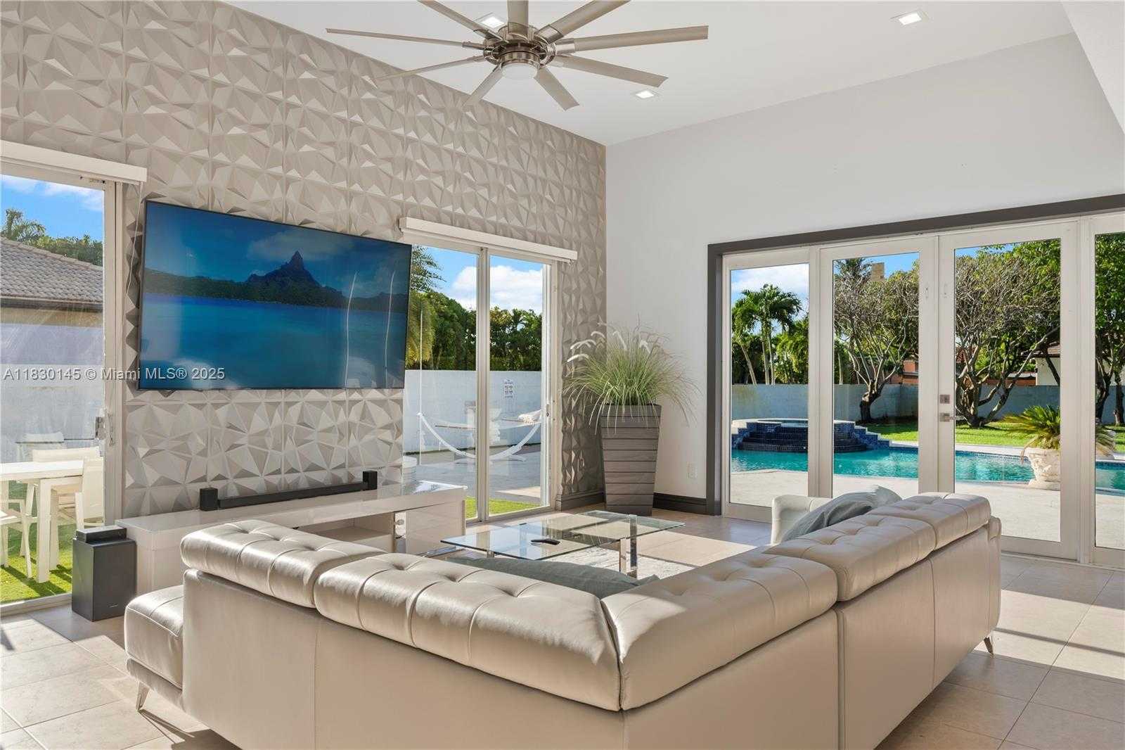 Small Image of 13815 SOUTH WEST 38TH ST, Miami Number 22