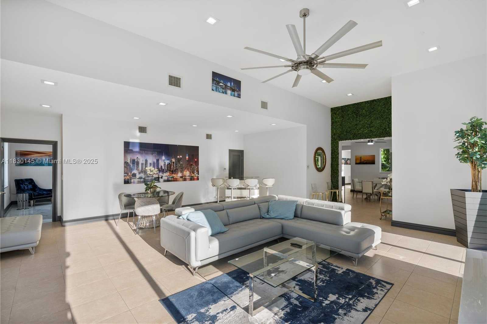 Small Image of 13815 SOUTH WEST 38TH ST, Miami Number 24