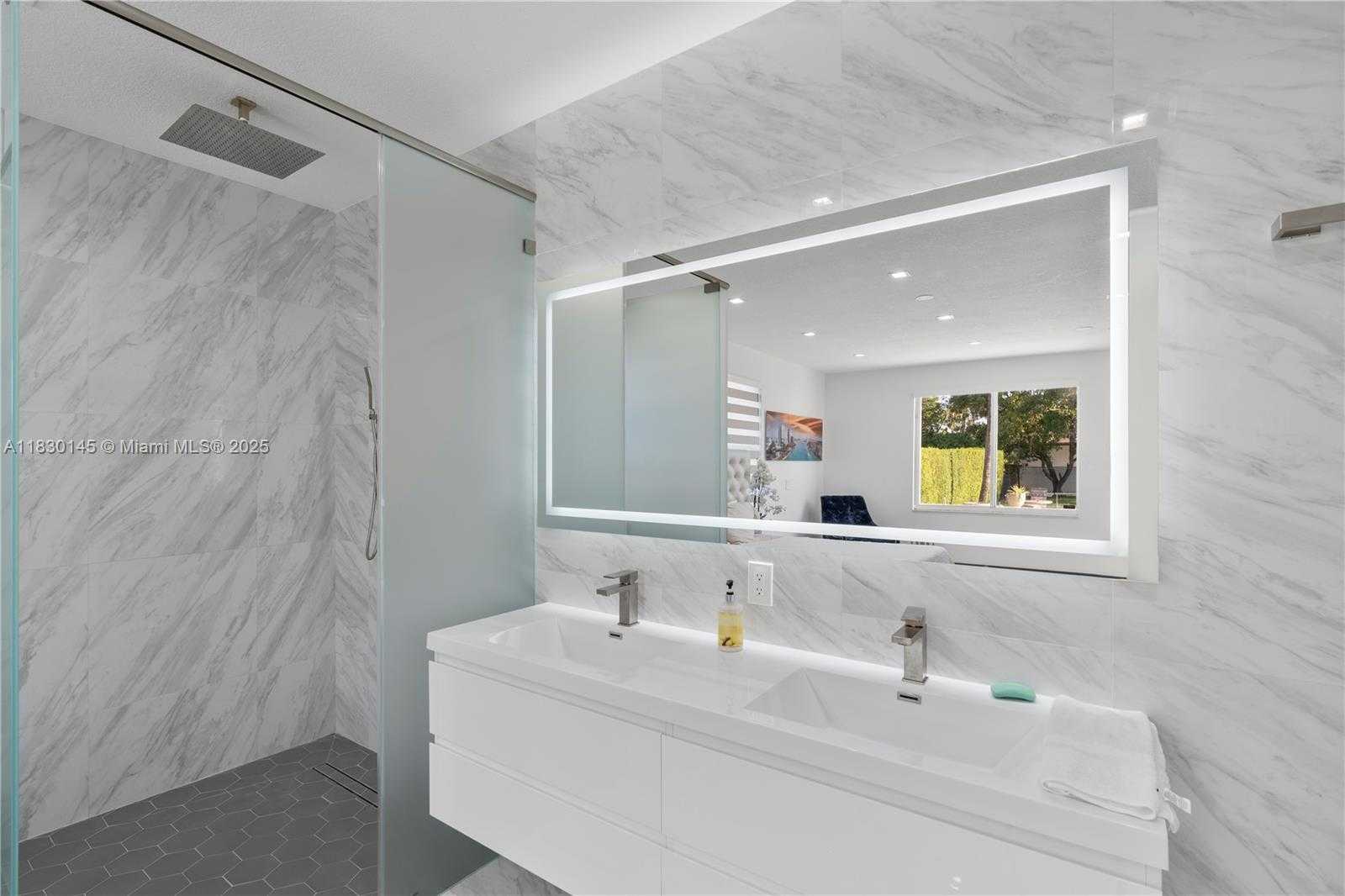 Small Image of 13815 SOUTH WEST 38TH ST, Miami Number 27
