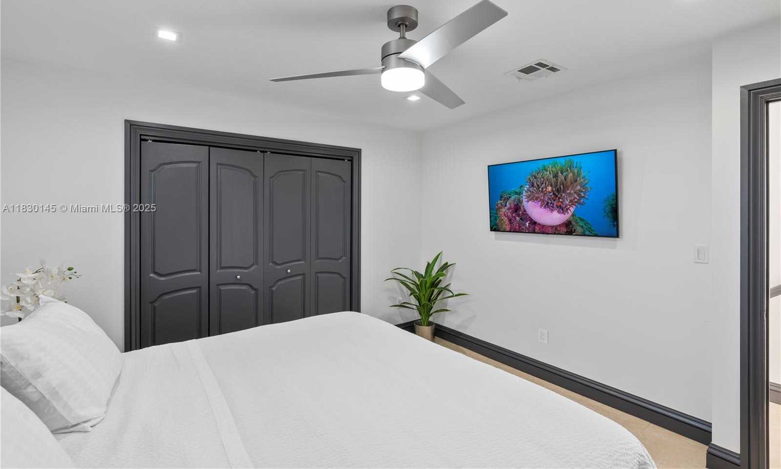 Small Image of 13815 SOUTH WEST 38TH ST, Miami Number 29