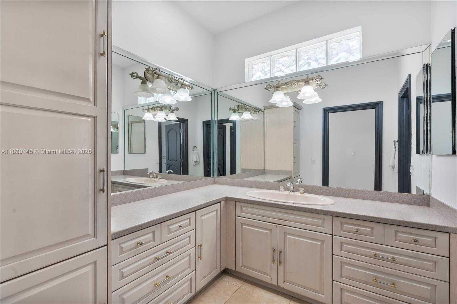 Small Image of 13815 SOUTH WEST 38TH ST, Miami Number 40