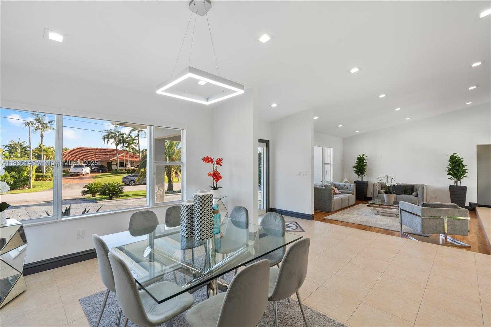 Small Image of 13815 SOUTH WEST 38TH ST, Miami Number 9