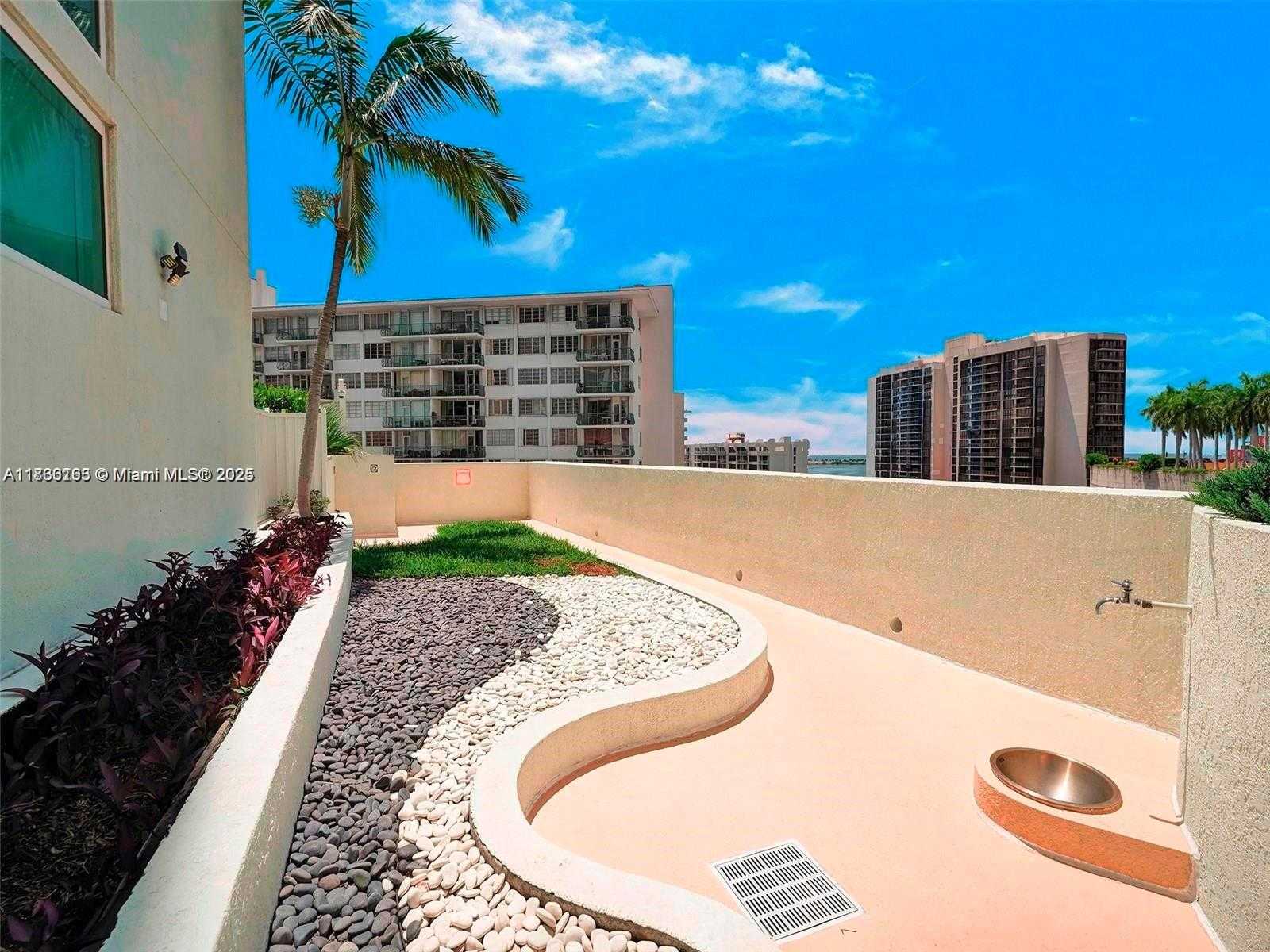 Small Image of 218 SOUTH EAST 14TH ST #1203, Miami Number 21