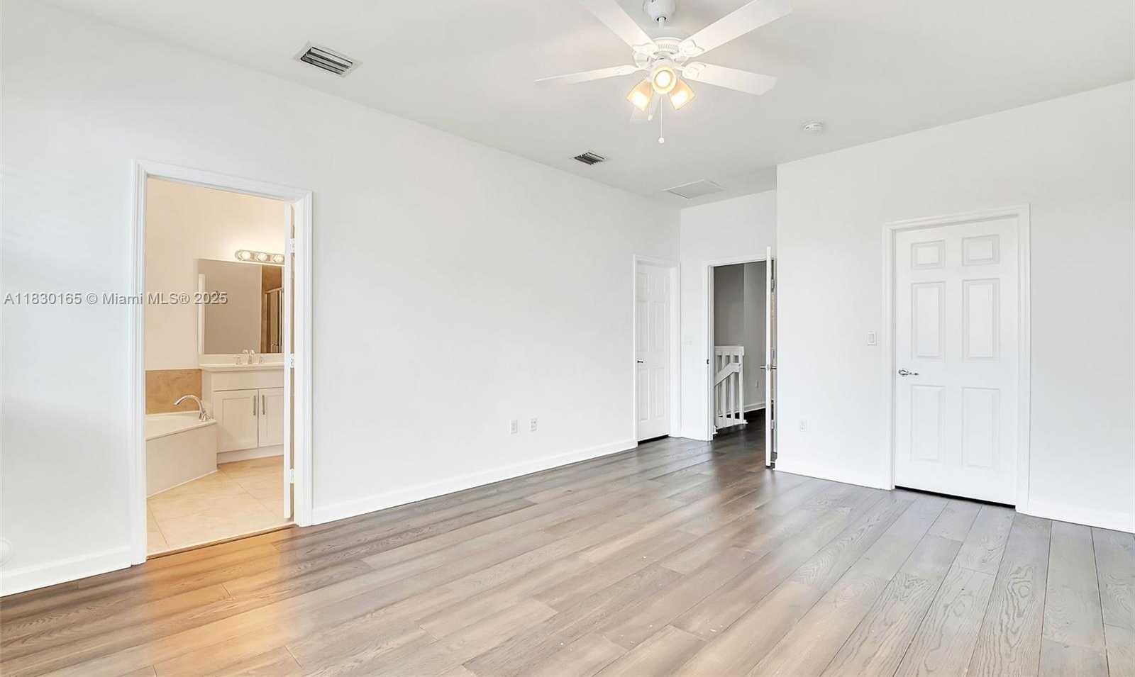Small Image of 5840 NORTH WEST 104TH PATH #5840, Doral Number 11