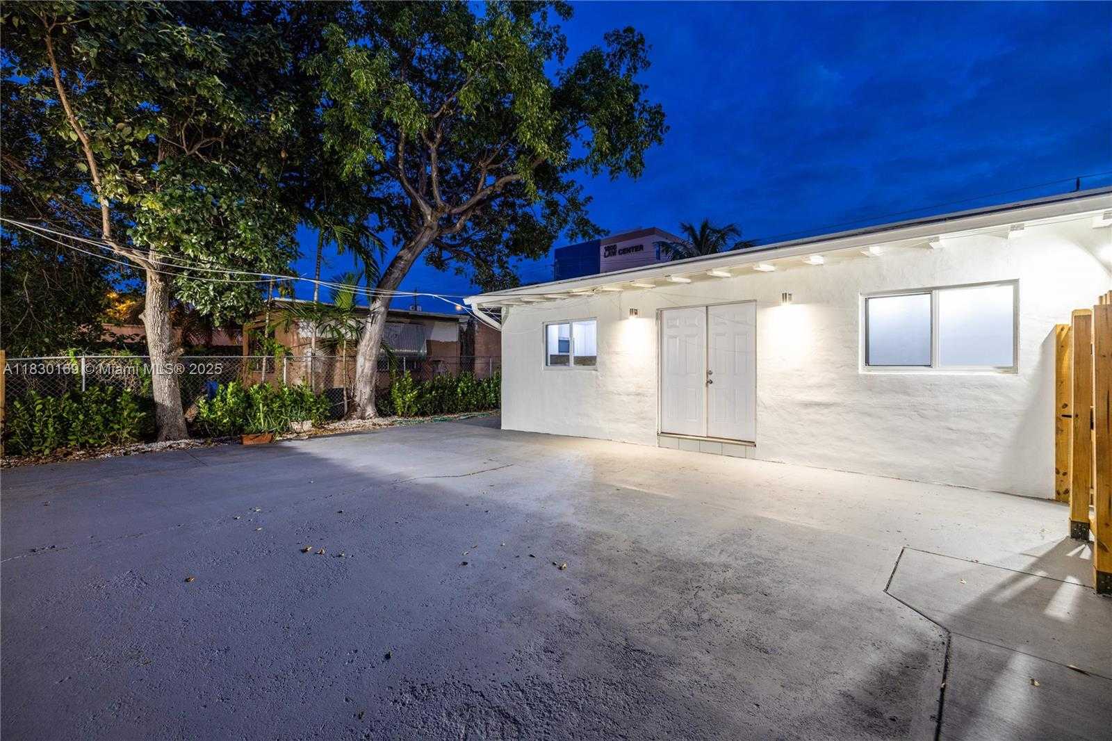 Small Image of 2729 SOUTH WEST 18TH ST #1, Miami Number 18