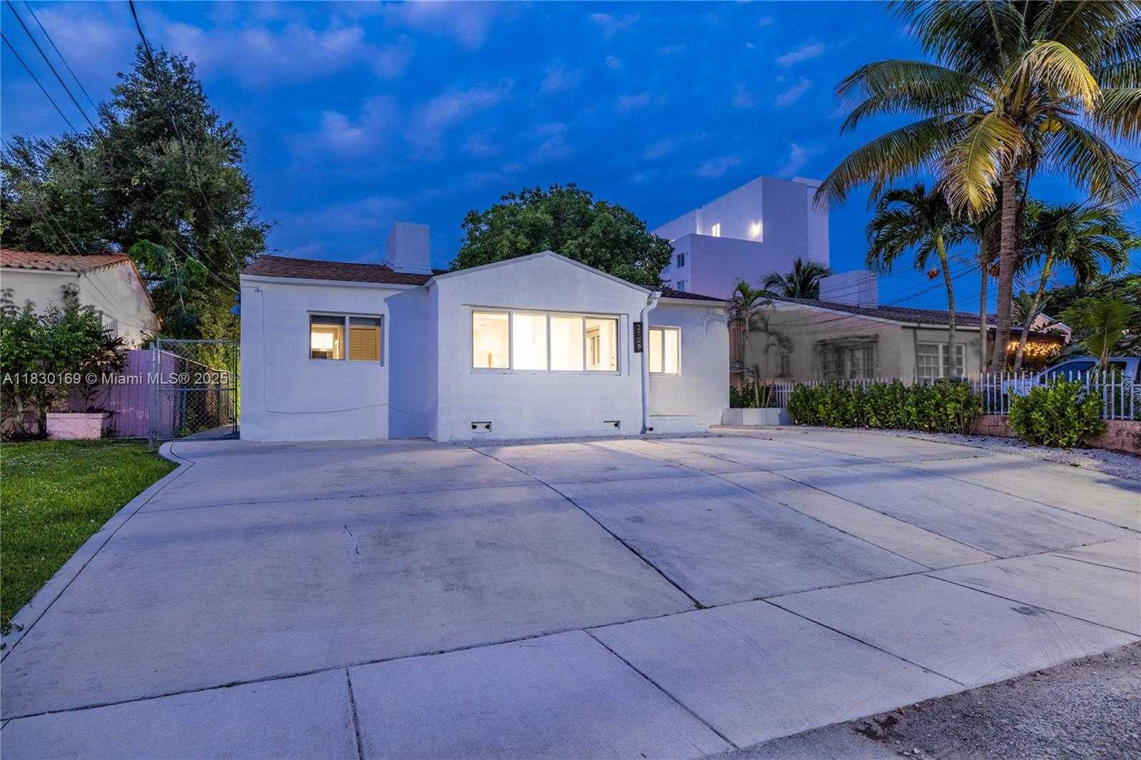 Small Image of 2729 SOUTH WEST 18TH ST #1, Miami Number 2
