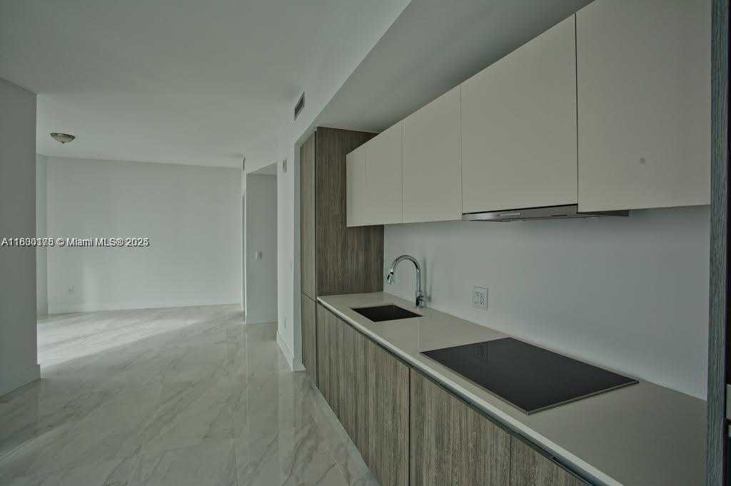 Small Image of 2900 NORTH EAST 7TH AVE #2209, Miami Number 6