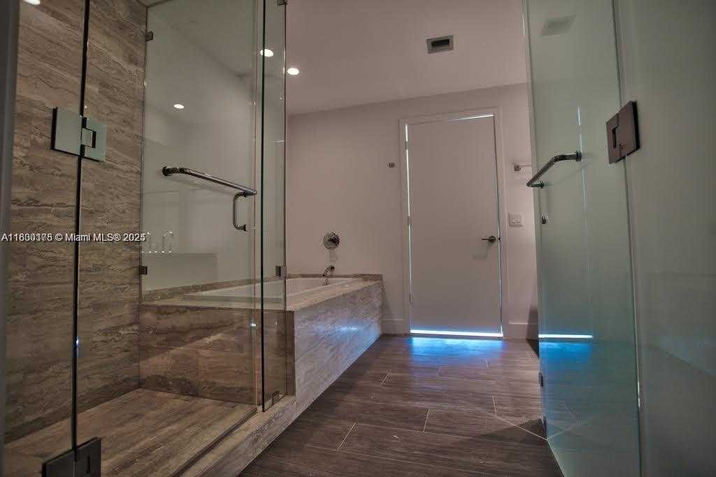Small Image of 2900 NORTH EAST 7TH AVE #2209, Miami Number 8