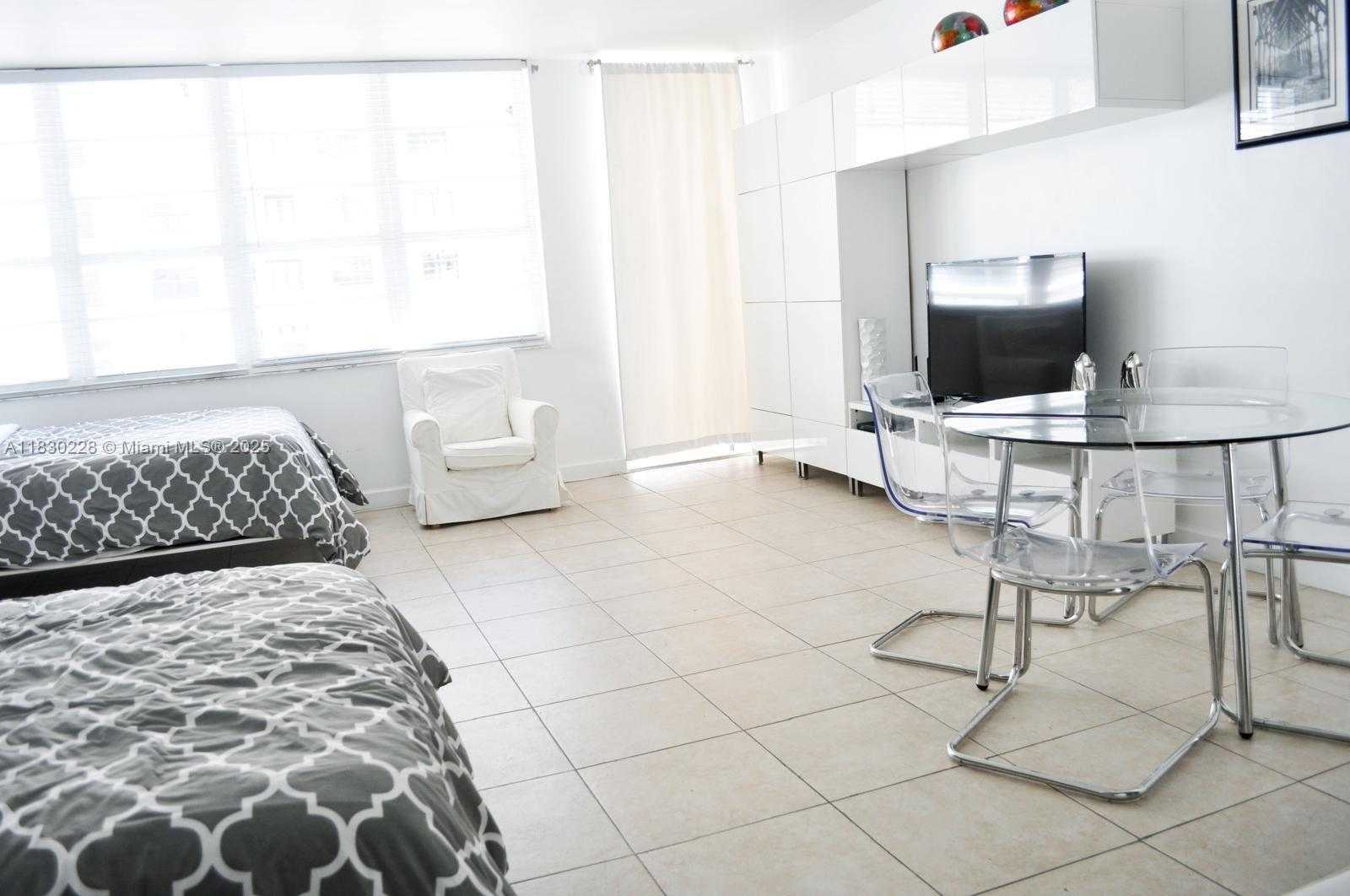 Small Image of 100 LINCOLN RD #403, Miami Beach Number 2