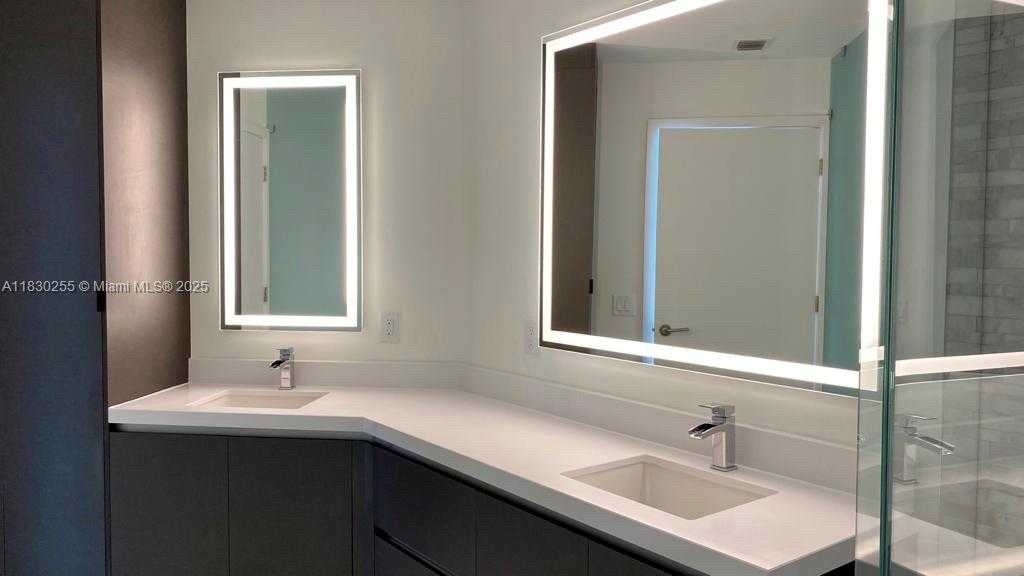 Small Image of 851 NORTH EAST 1ST AVE #4404, Miami Number 37