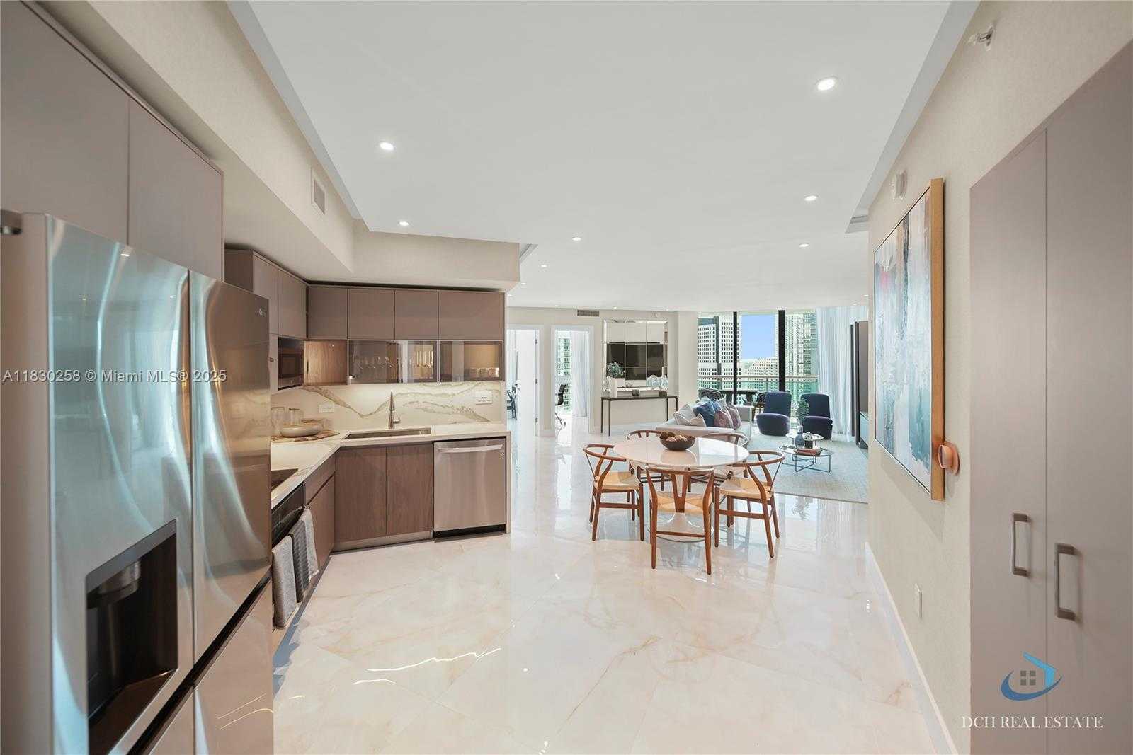 Small Image of 350 SOUTH MIAMI AVE #3902, Miami Number 4