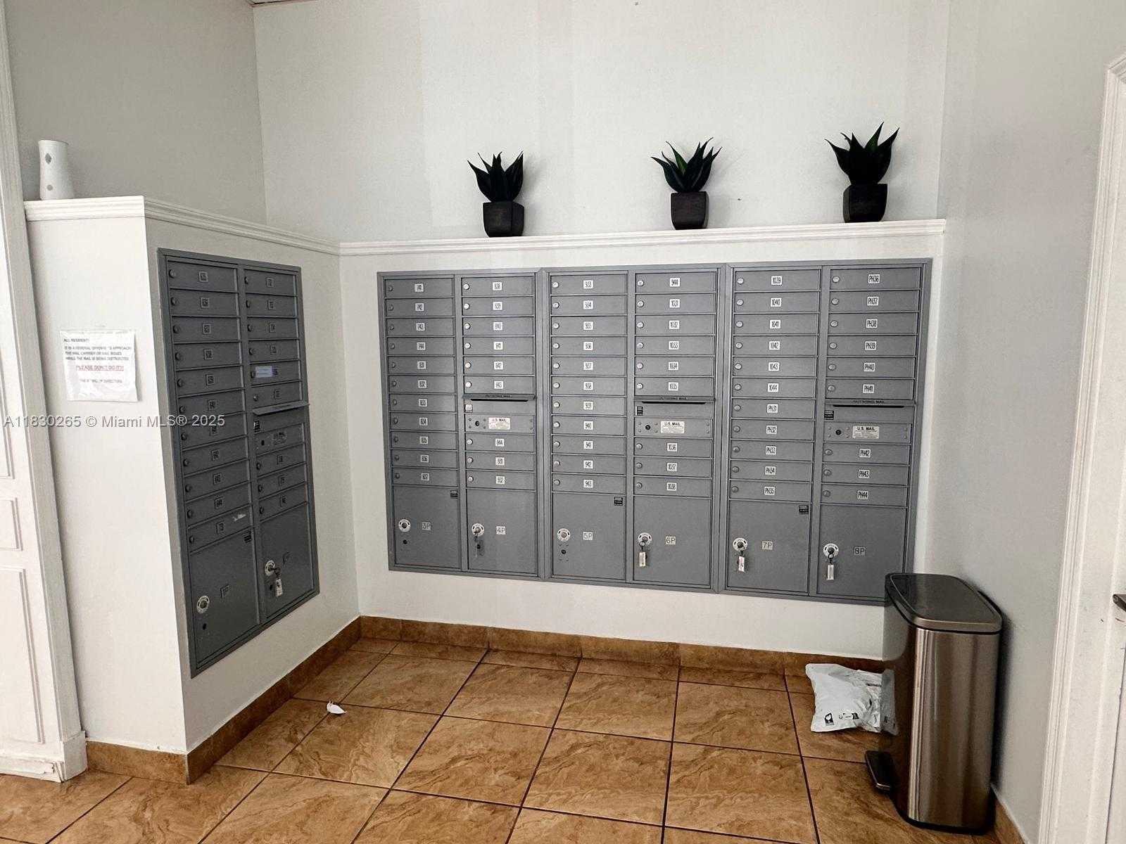 Small Image of 1801 SOUTH OCEAN DR #240, Hallandale Beach Number 32