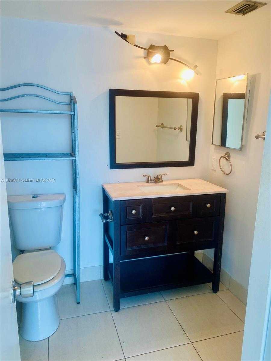 Small Image of 20505 EAST COUNTRY CLUB DR #132, Aventura Number 11
