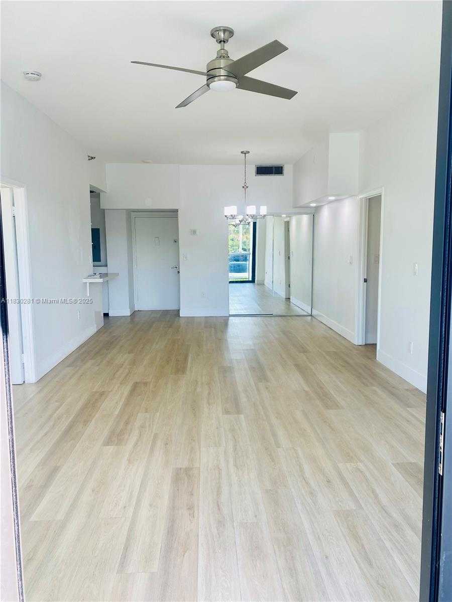 Small Image of 20505 EAST COUNTRY CLUB DR #132, Aventura Number 13
