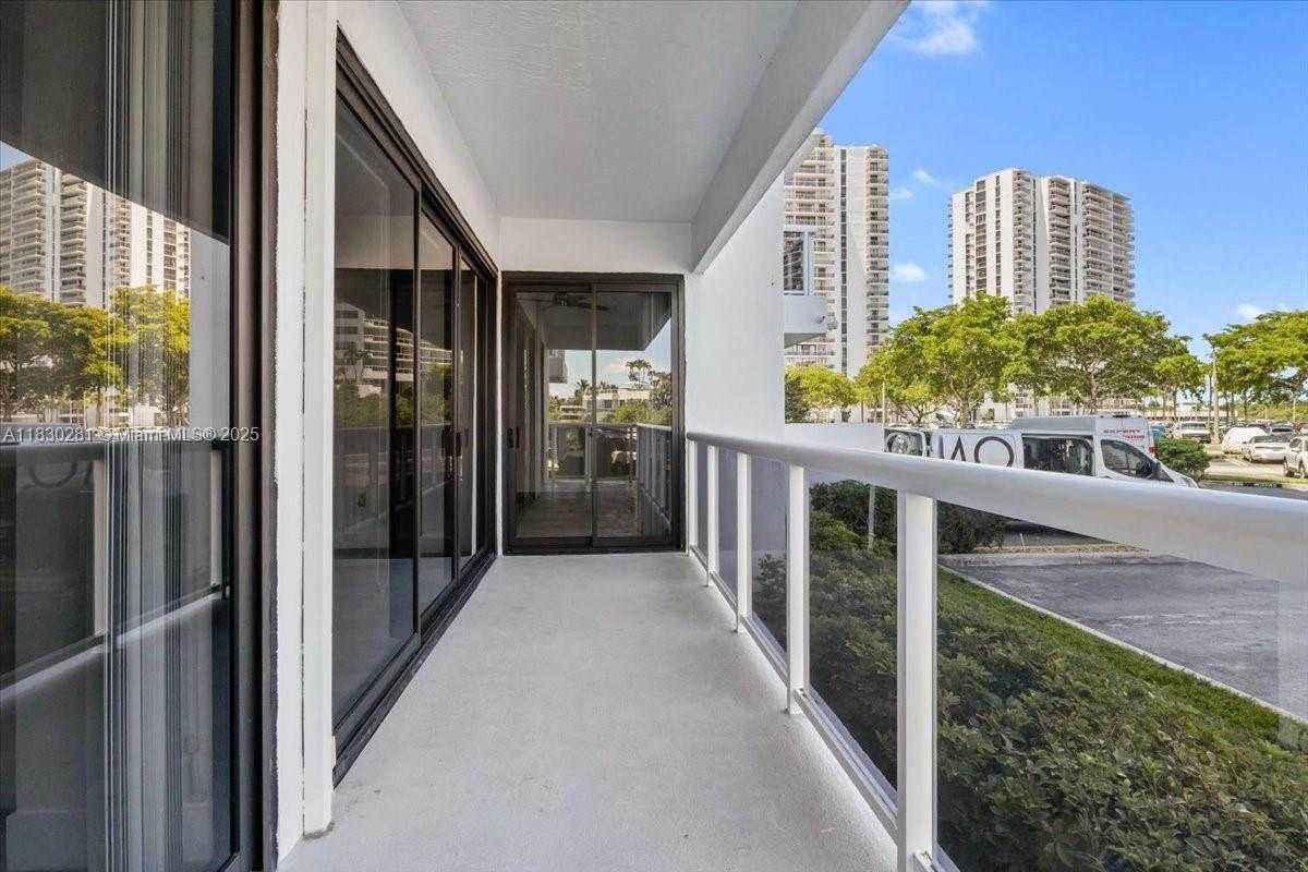 Small Image of 20505 EAST COUNTRY CLUB DR #132, Aventura Number 21