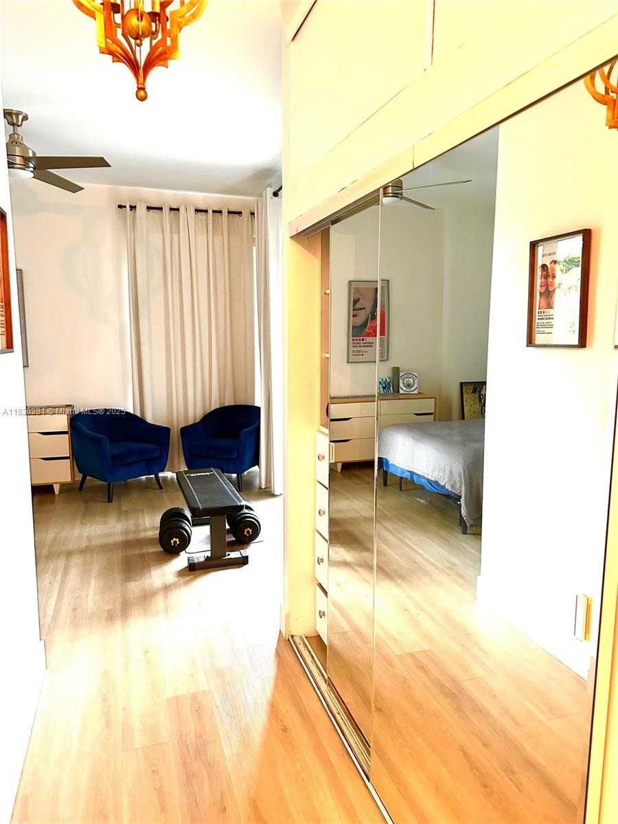 Small Image of 20505 EAST COUNTRY CLUB DR #132, Aventura Number 6
