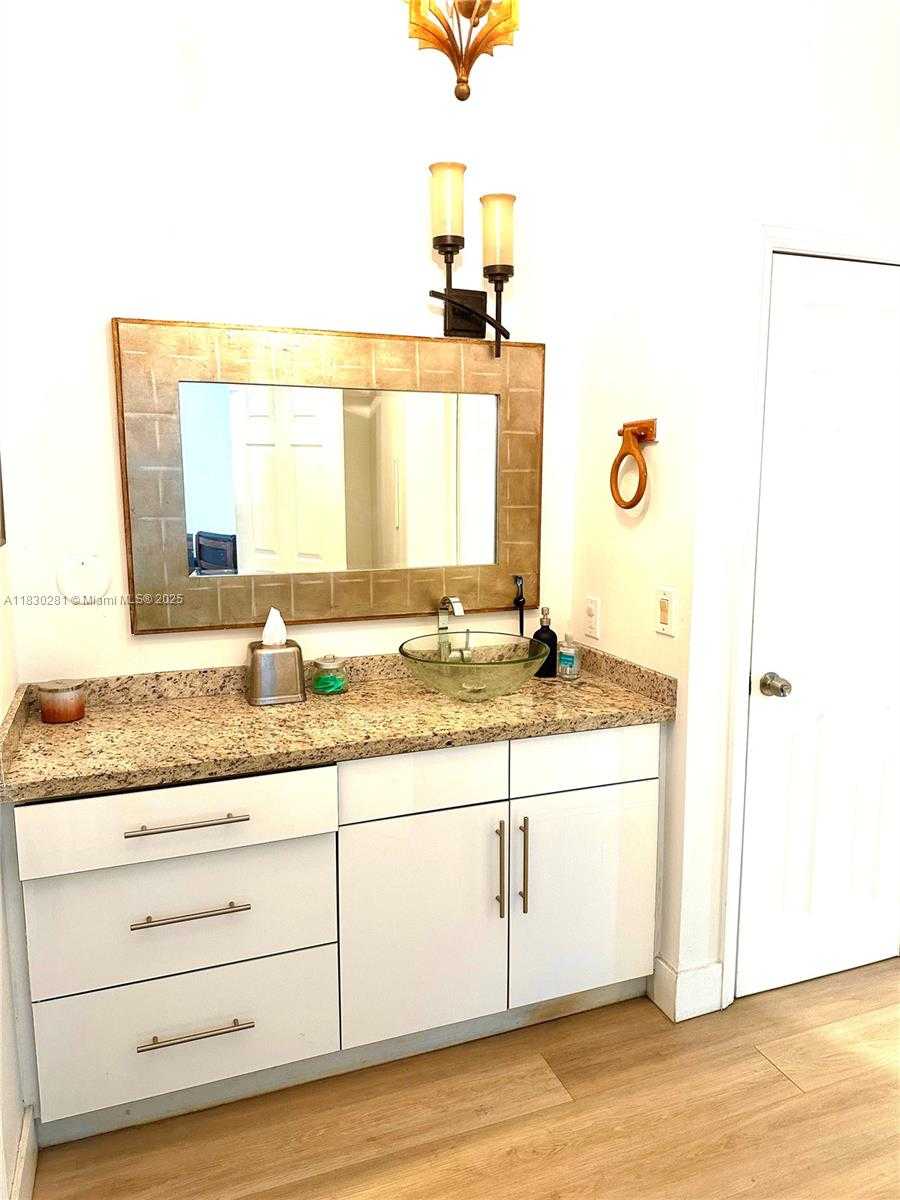 Small Image of 20505 EAST COUNTRY CLUB DR #132, Aventura Number 7