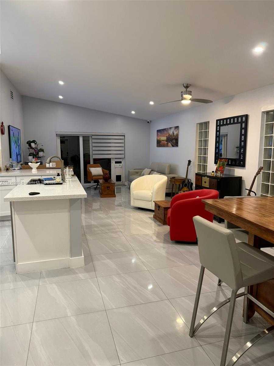 Small Image of 16314 SOUTH WEST 97TH ST, Miami Number 11